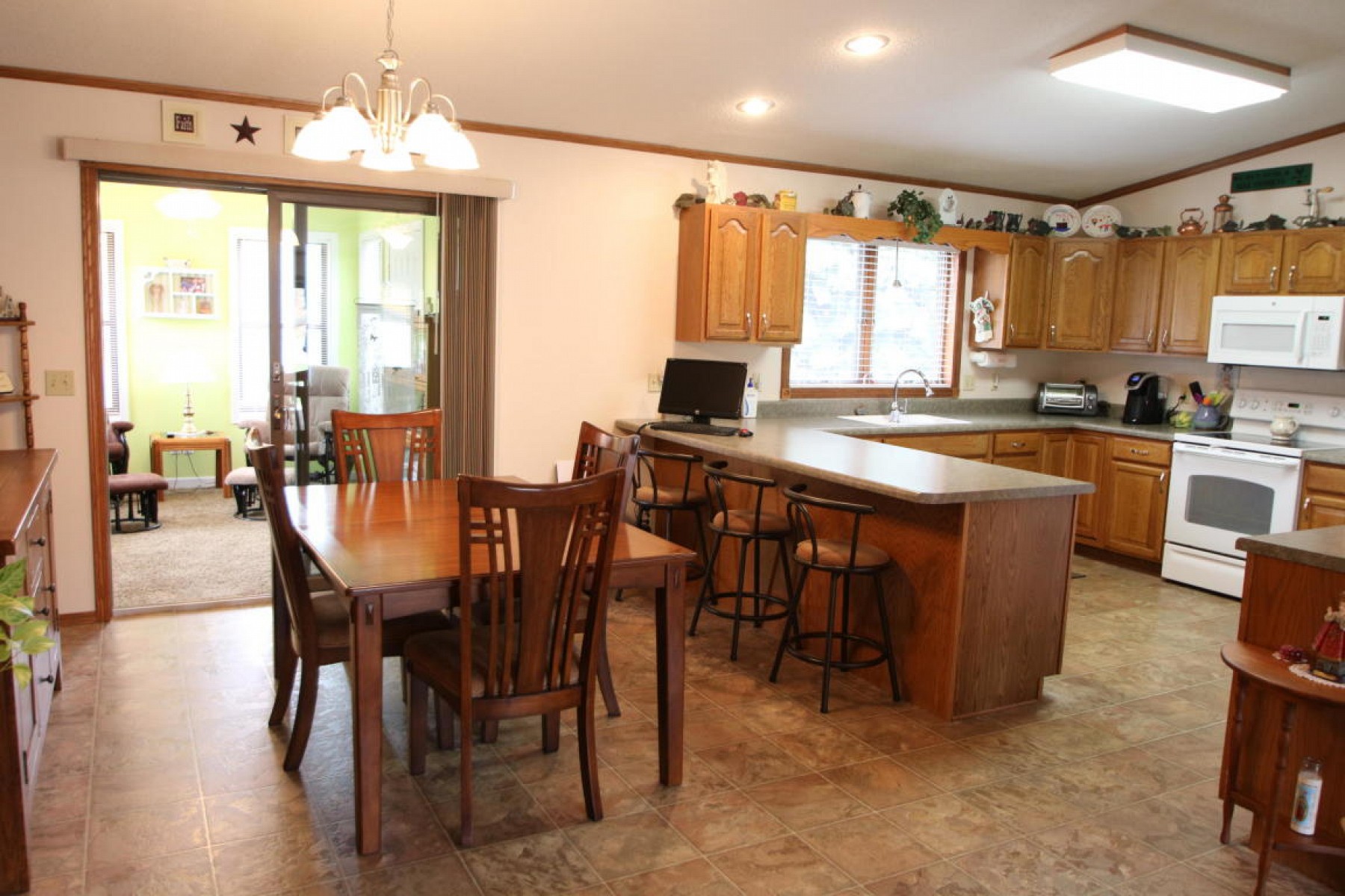 1722 Eberlein Drive, Brookings, SD 57006