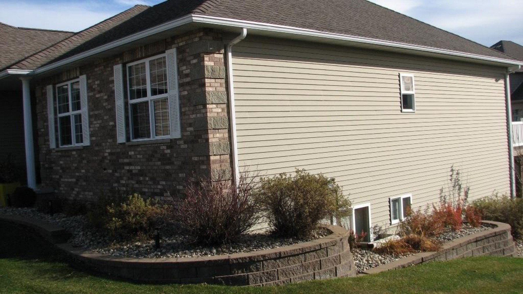 225 Grey Owl Pass, Brookings, SD 57006