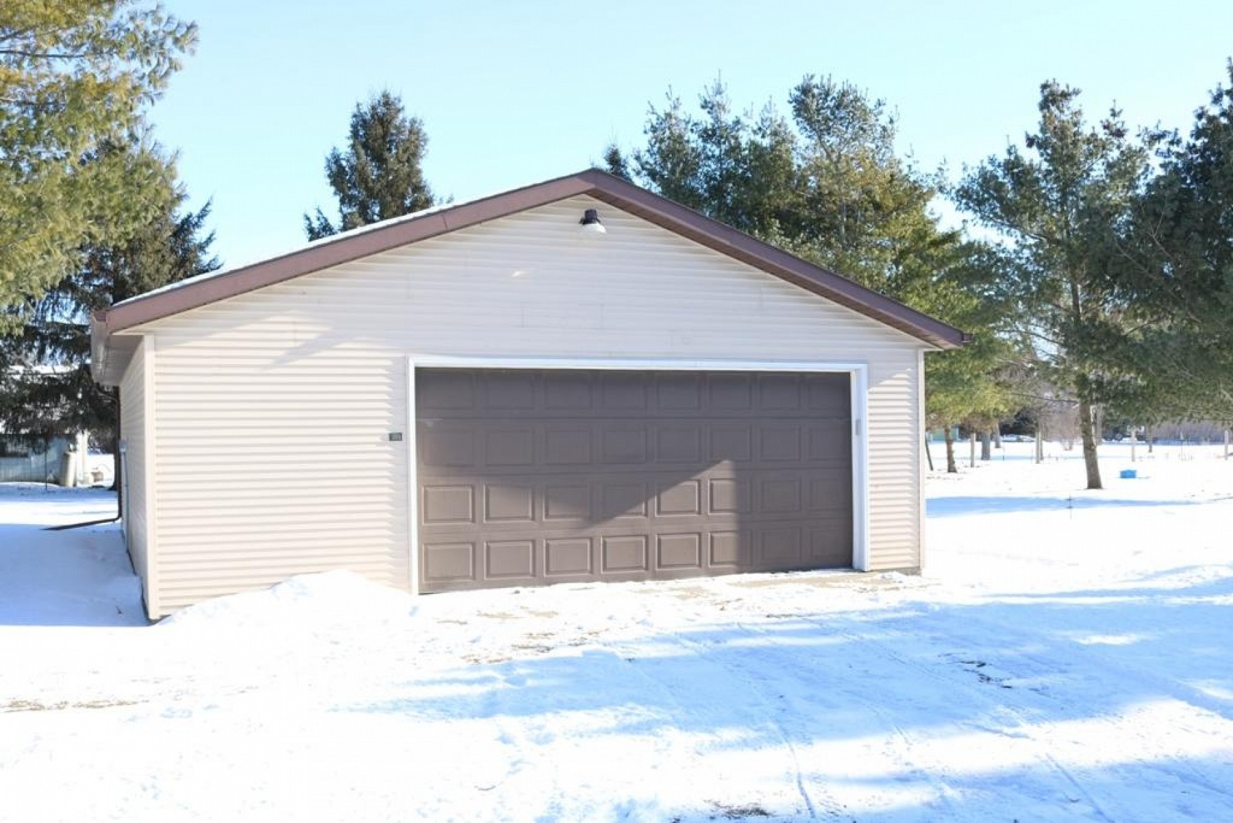 108 Redmond Road W, Aurora, SD 57002
