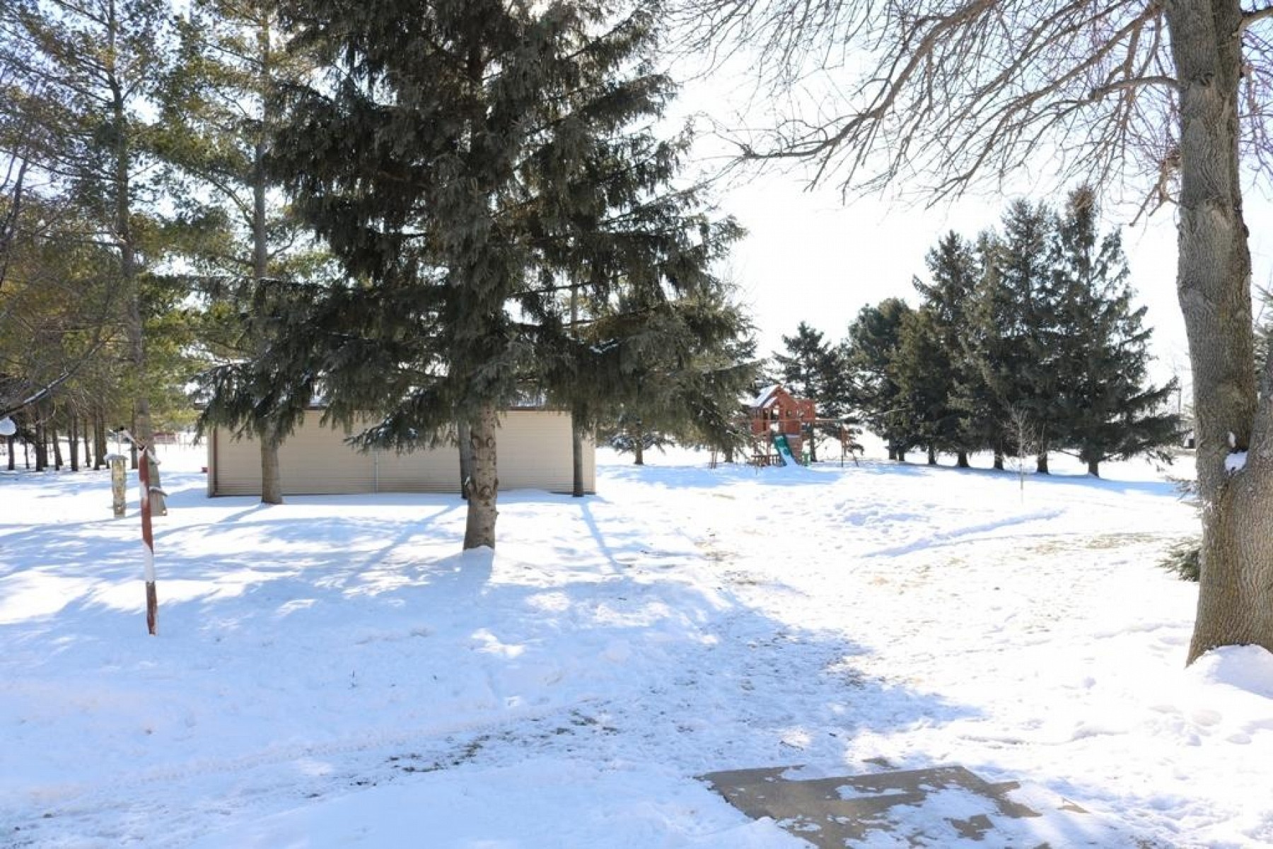 108 Redmond Road W, Aurora, SD 57002