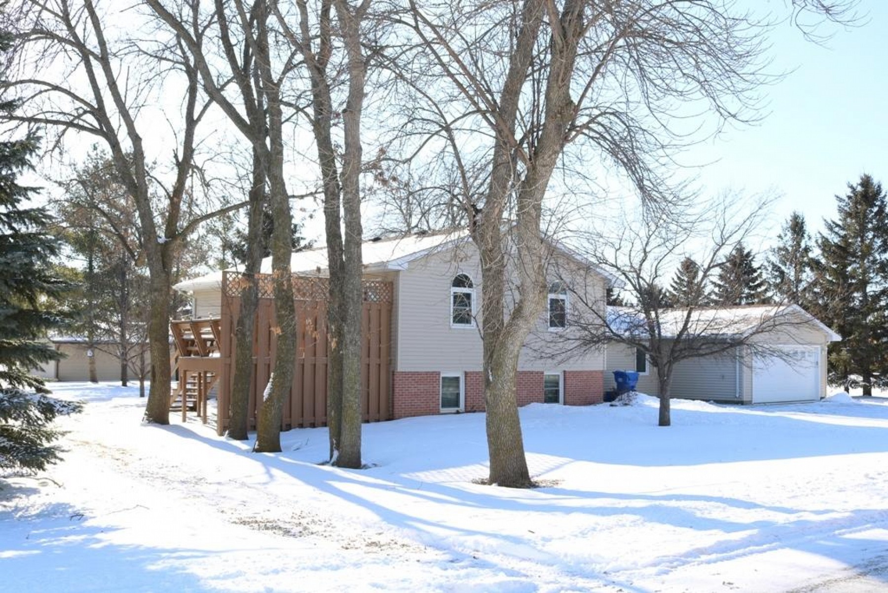 108 Redmond Road W, Aurora, SD 57002