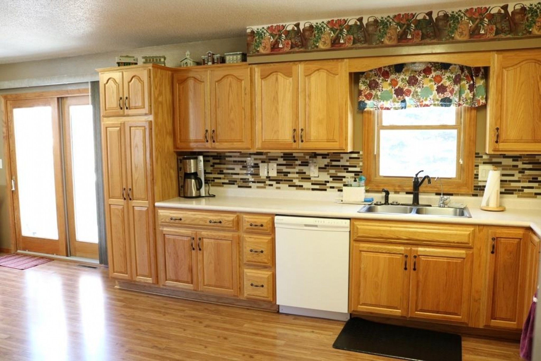 108 Redmond Road W, Aurora, SD 57002