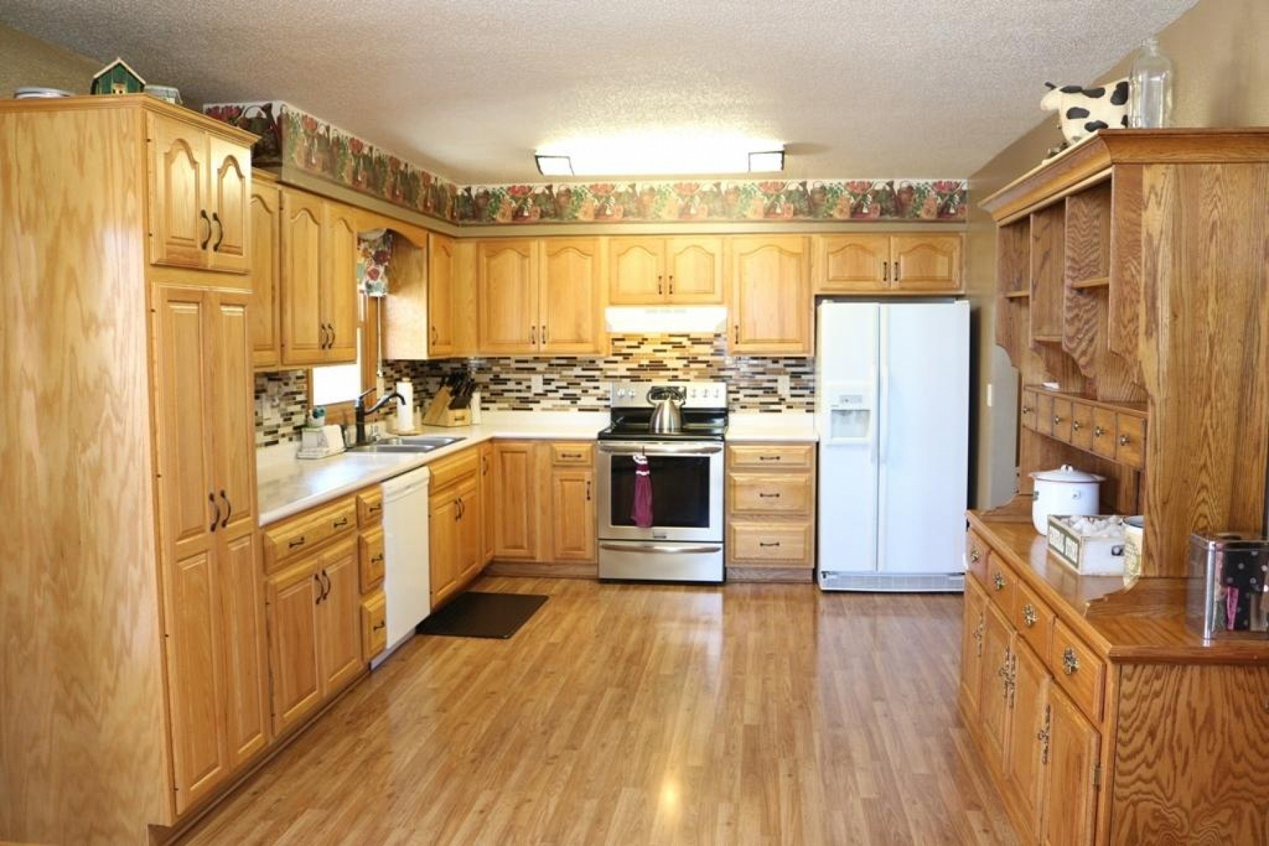 108 Redmond Road W, Aurora, SD 57002