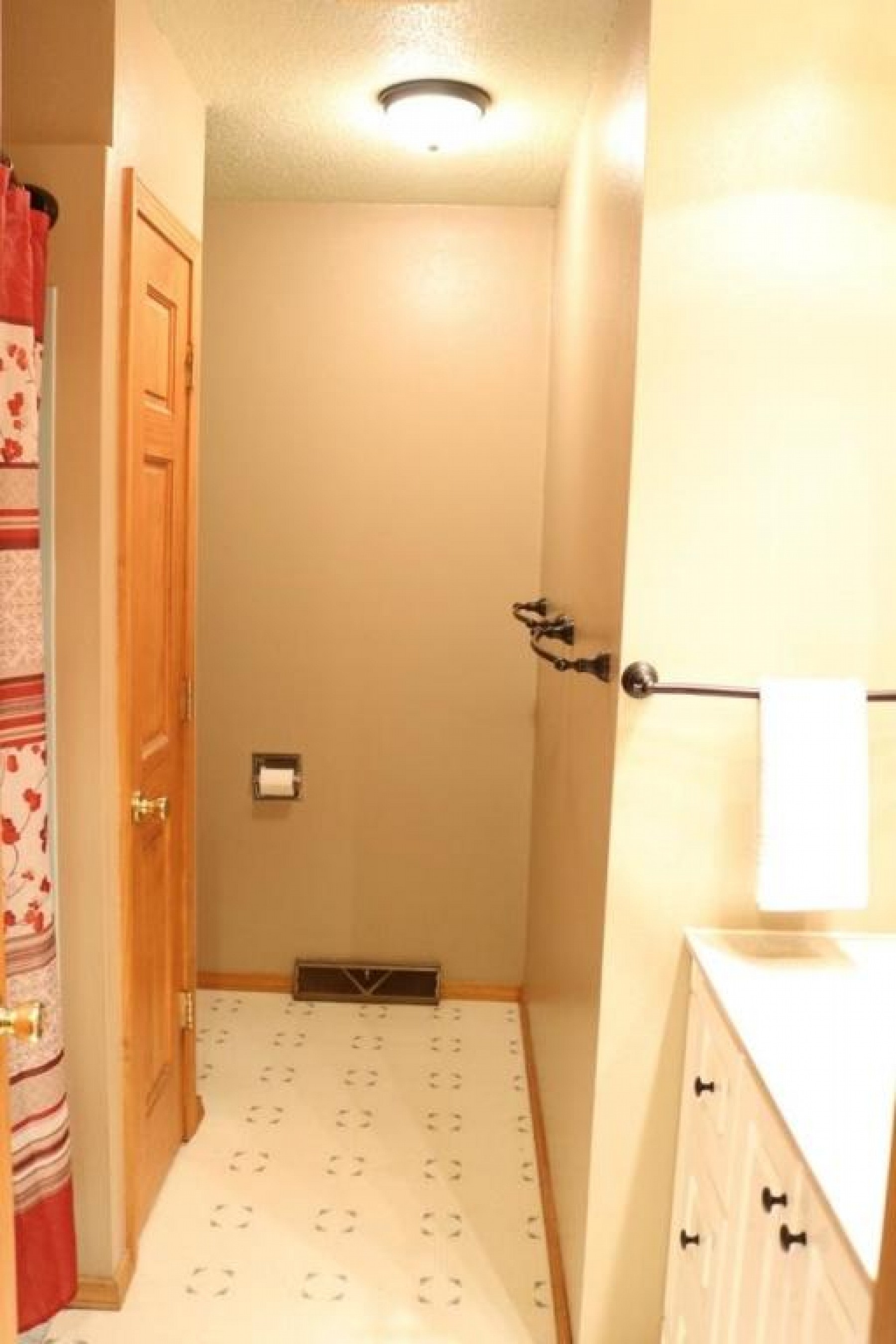 108 Redmond Road W, Aurora, SD 57002