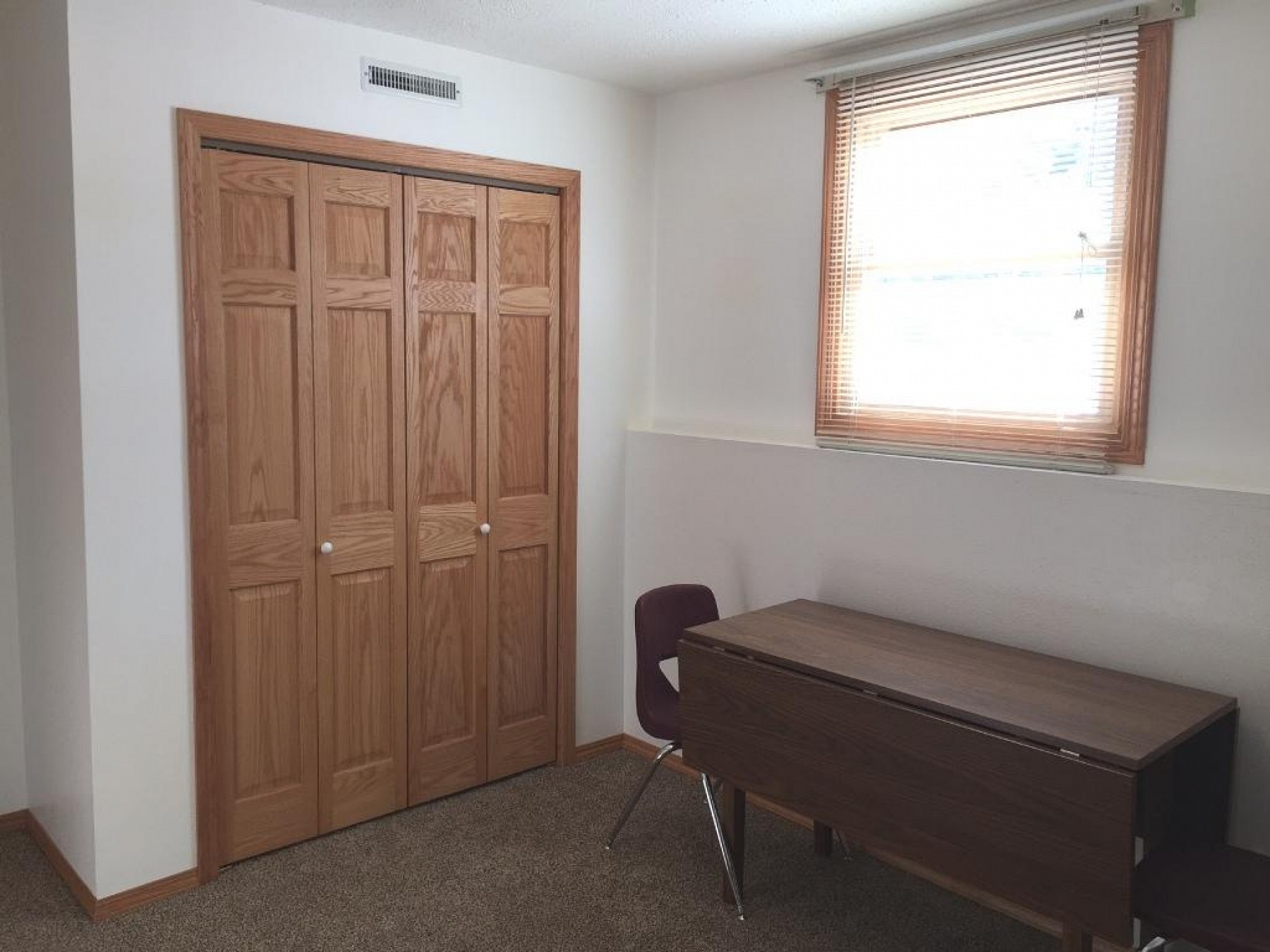 108 Redmond Road W, Aurora, SD 57002