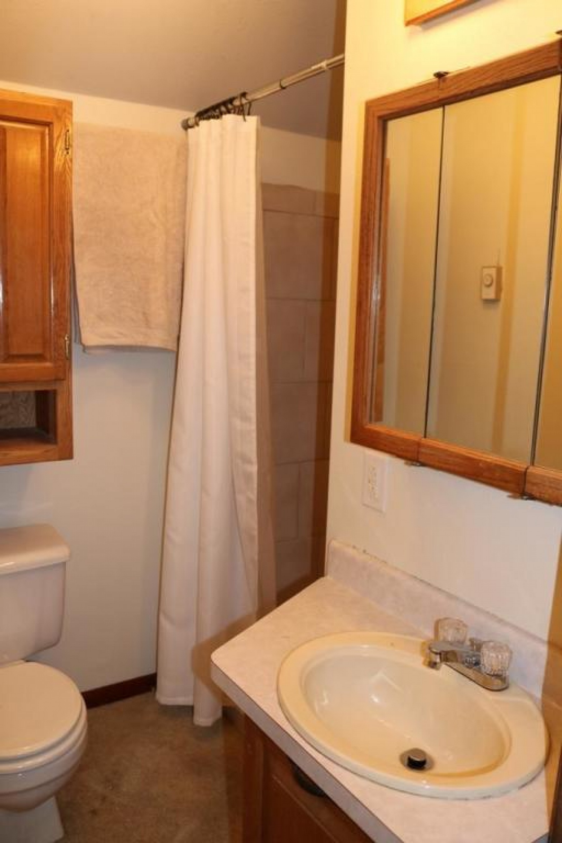 404 1st Street, Bruce, SD 57220