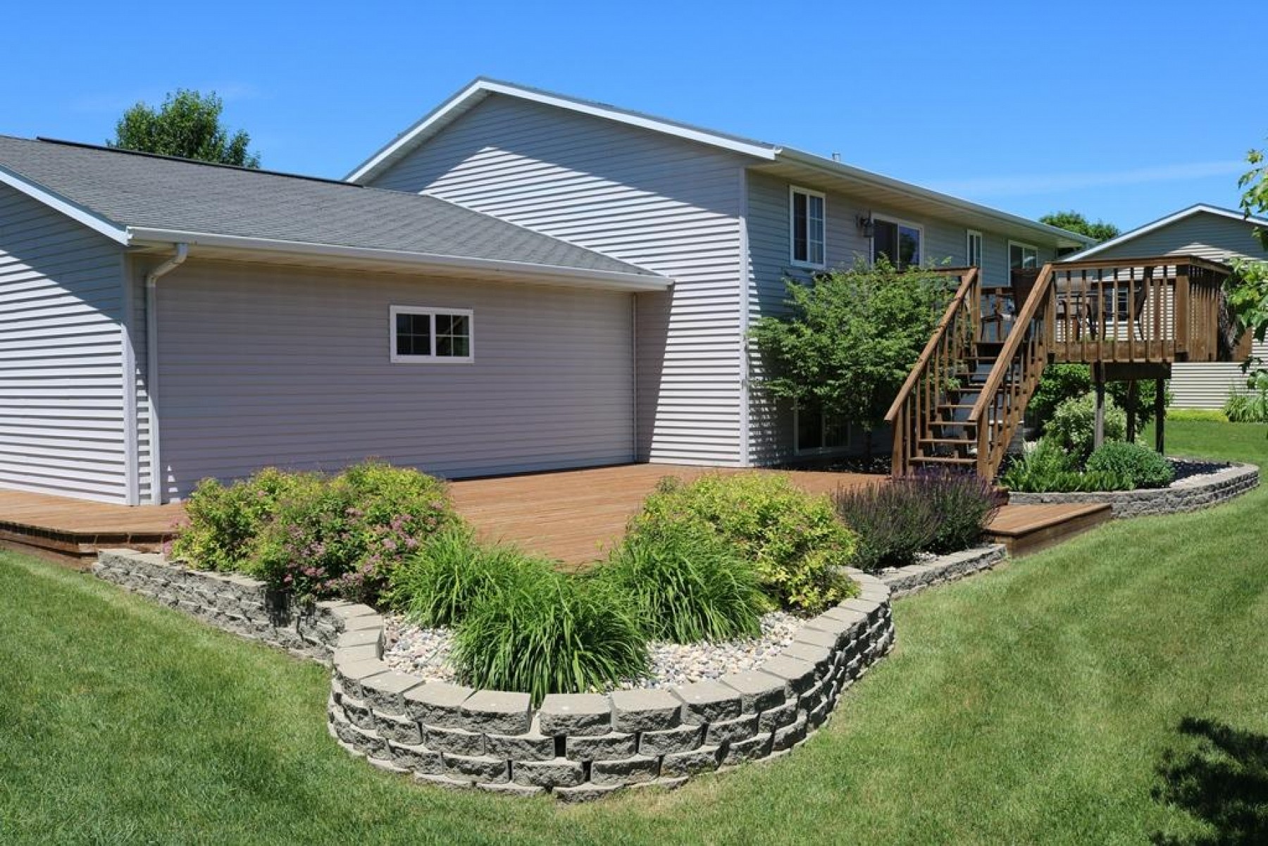 1239 Windsor Drive, Brookings, SD 57006