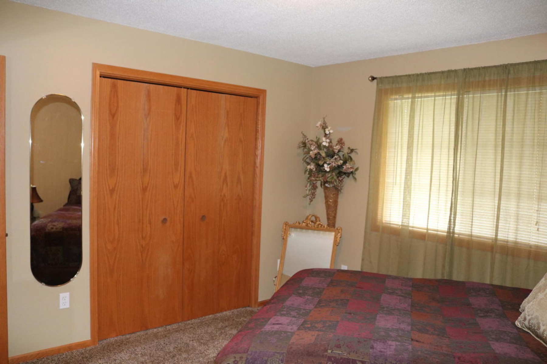 1239 Windsor Drive, Brookings, SD 57006