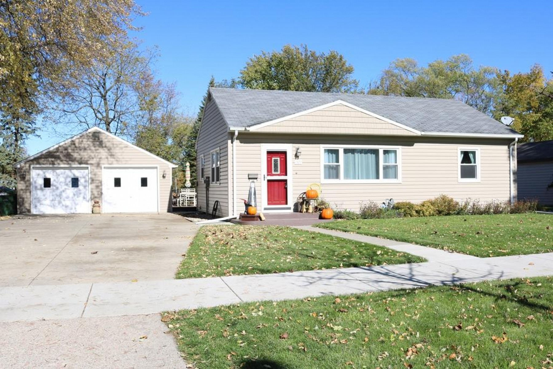 1329 5th Street, Brookings, SD 57006