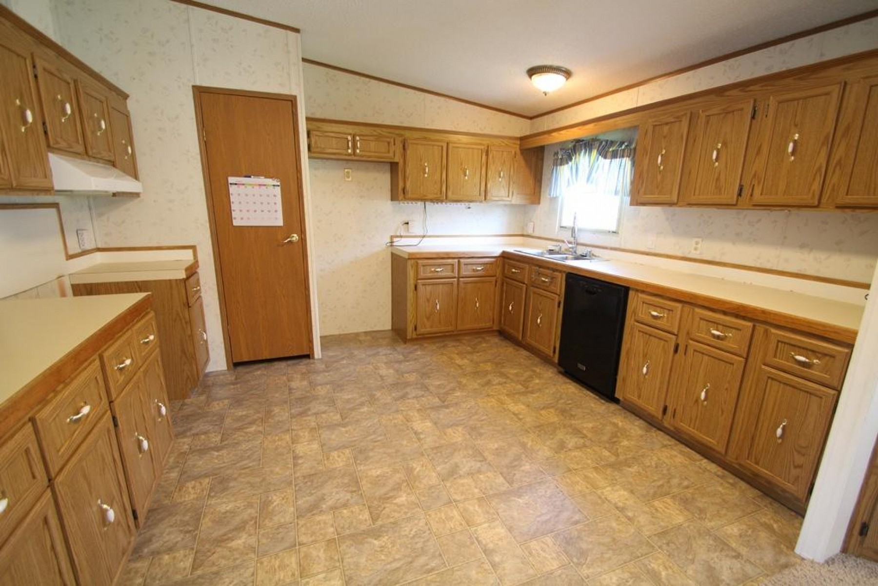 518 E Wye Mesa, Brookings, SD 57006