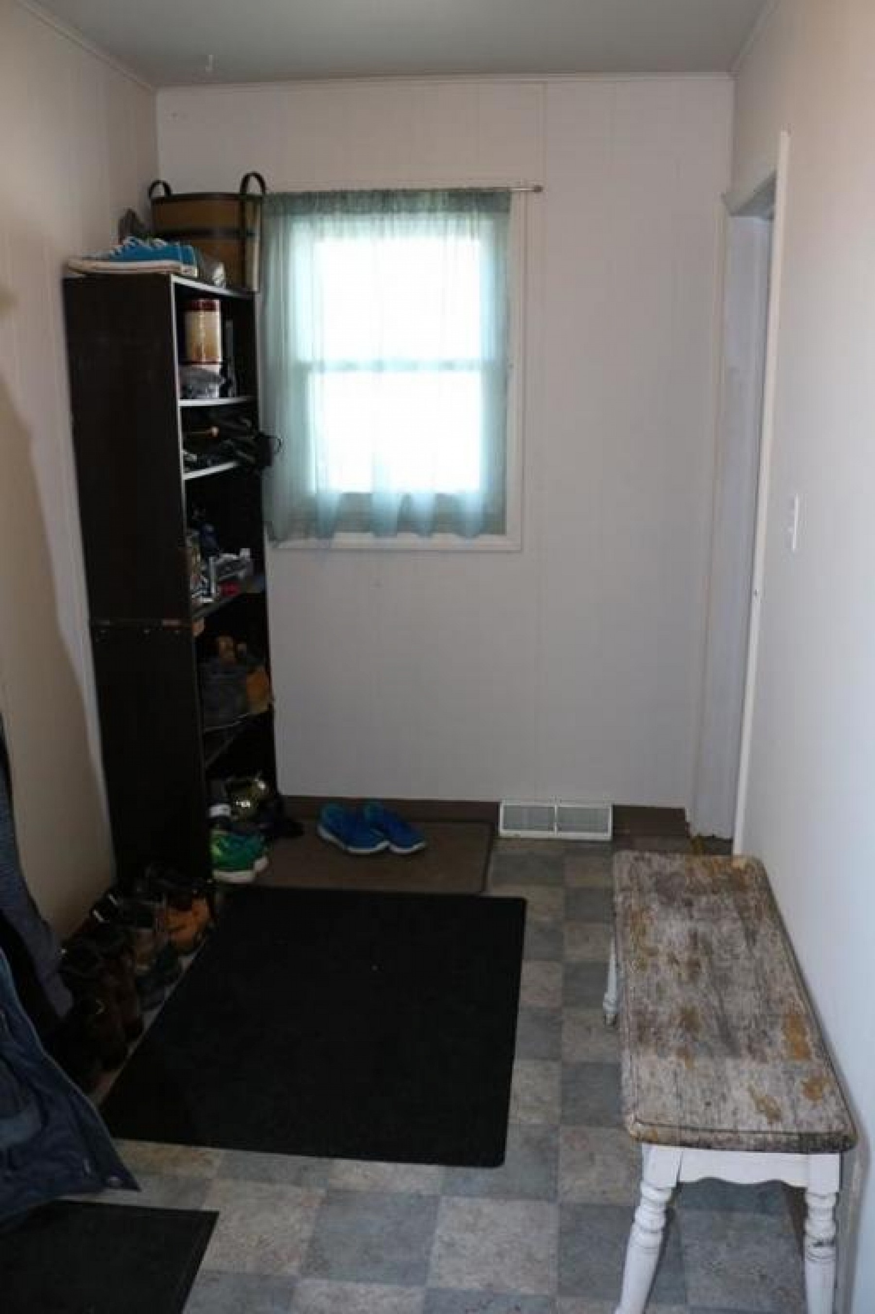 208 6th Ave S, Brookings, SD 57006