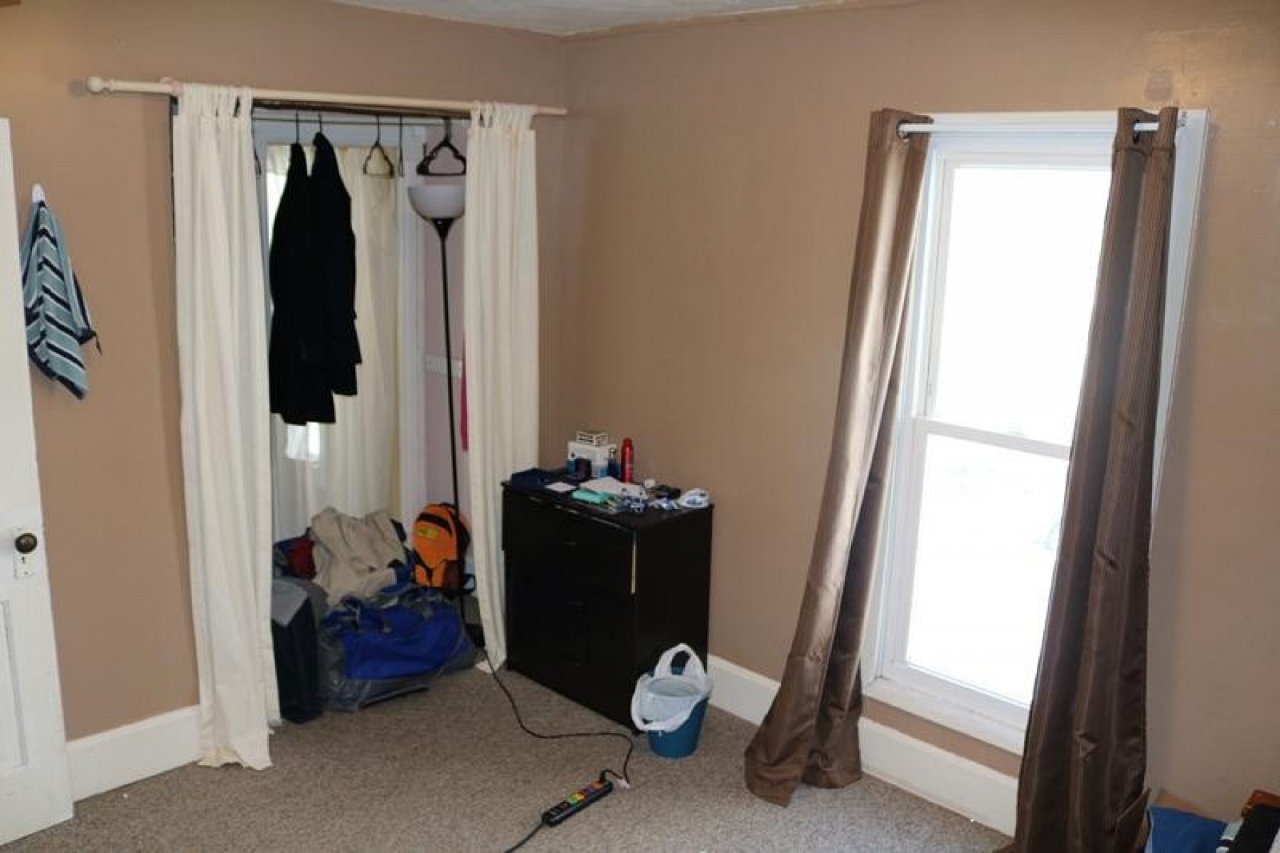 208 6th Ave S, Brookings, SD 57006