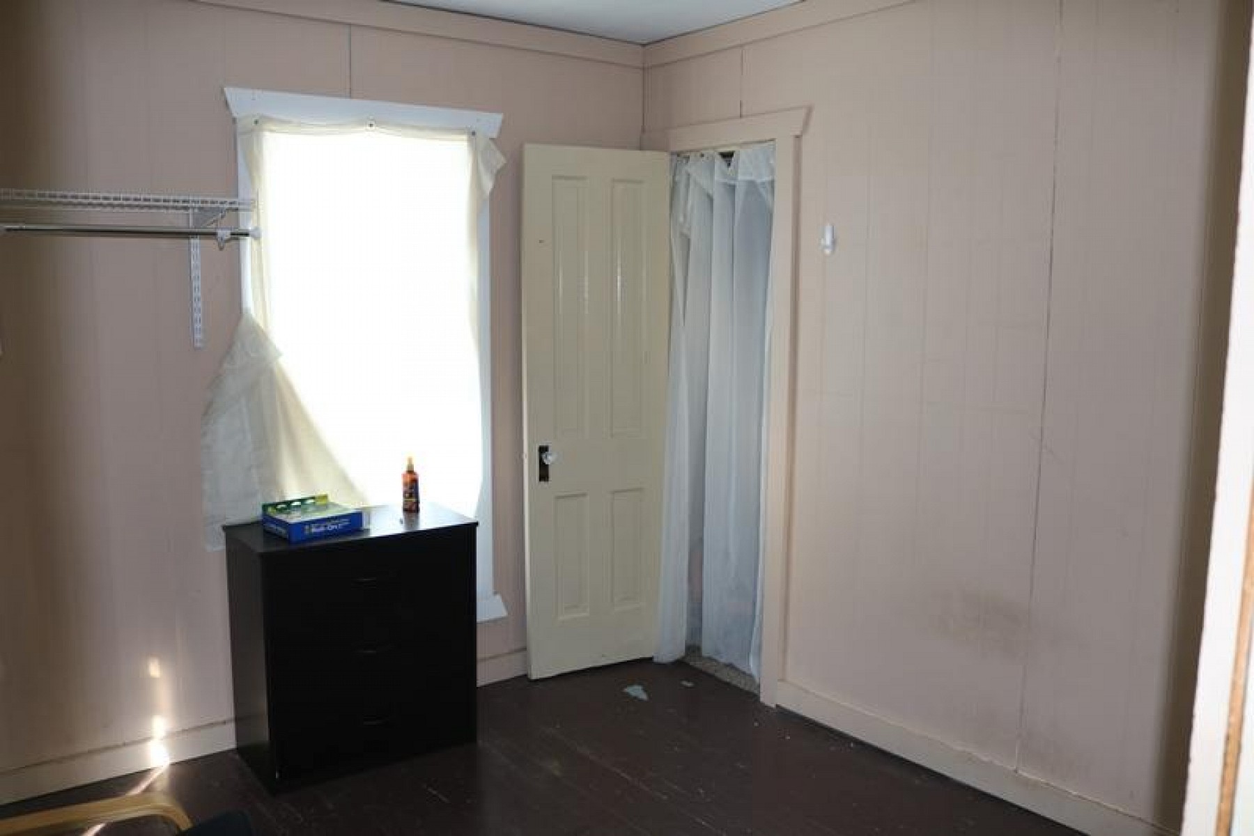 208 6th Ave S, Brookings, SD 57006