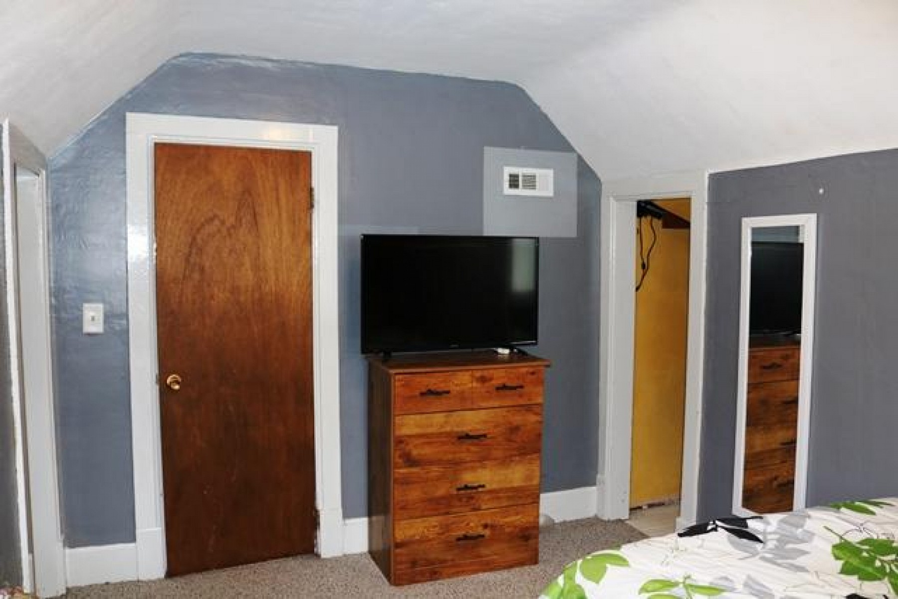 103 8th Street W, Brookings, SD 57006