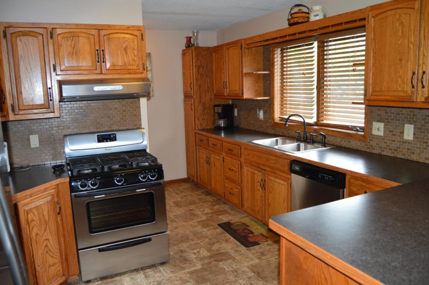 203 BEALE Drive, Volga, SD 57071