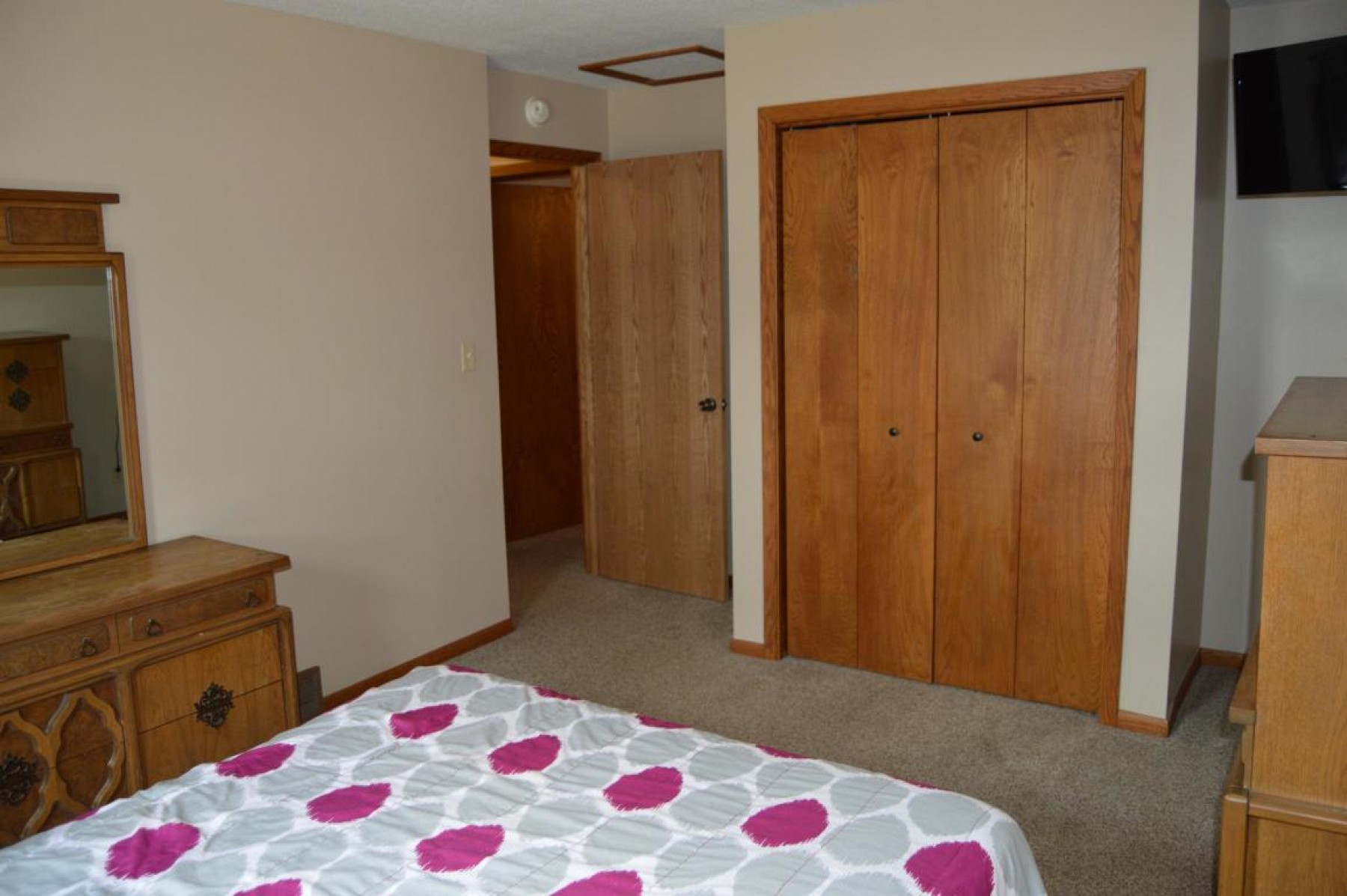 203 BEALE Drive, Volga, SD 57071