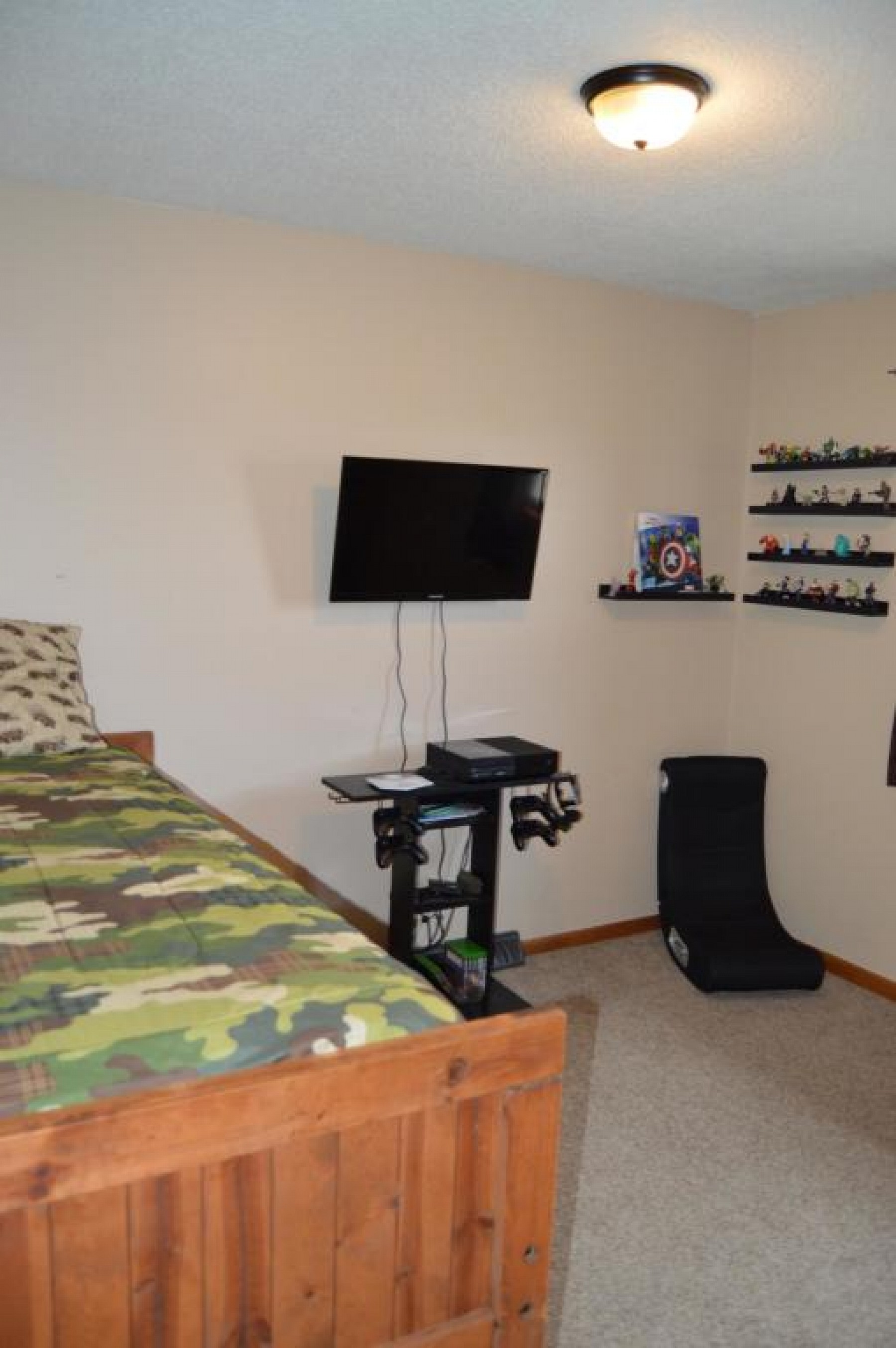 203 BEALE Drive, Volga, SD 57071