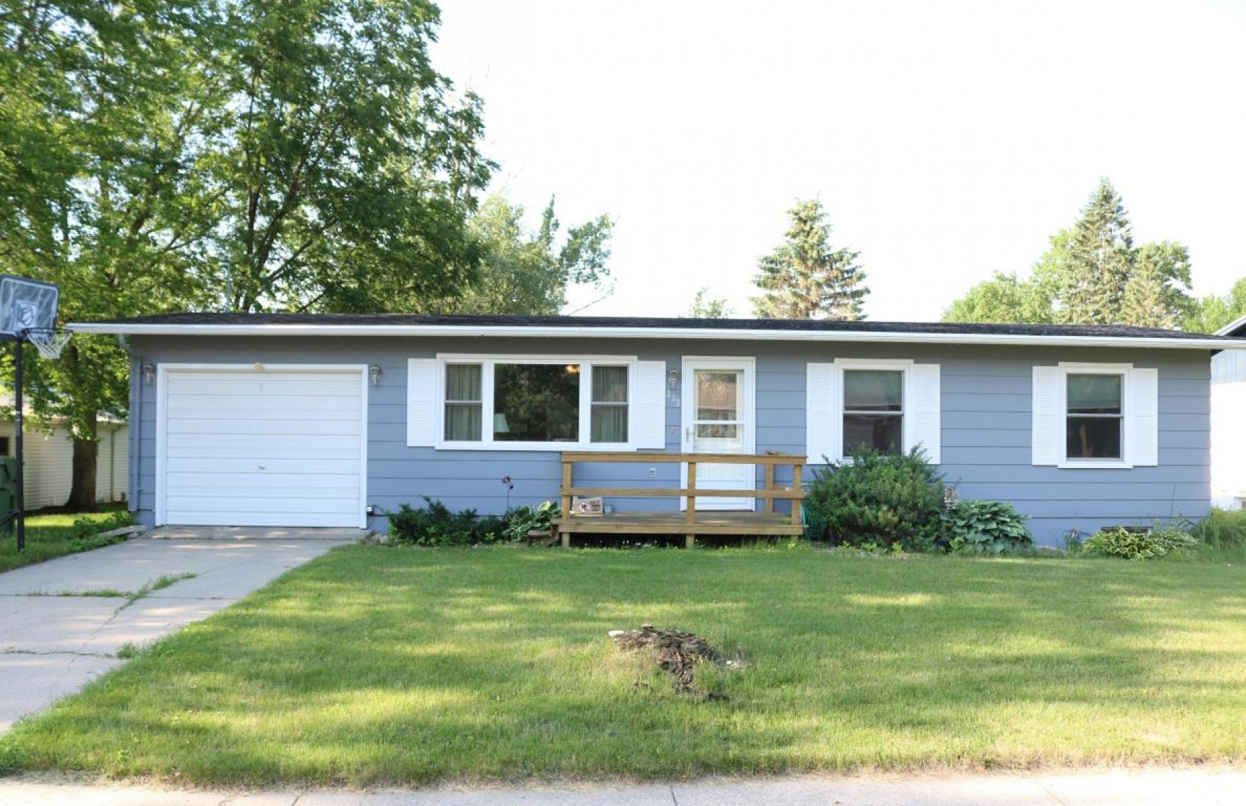 212 Santee Pass, Brookings, SD 57006