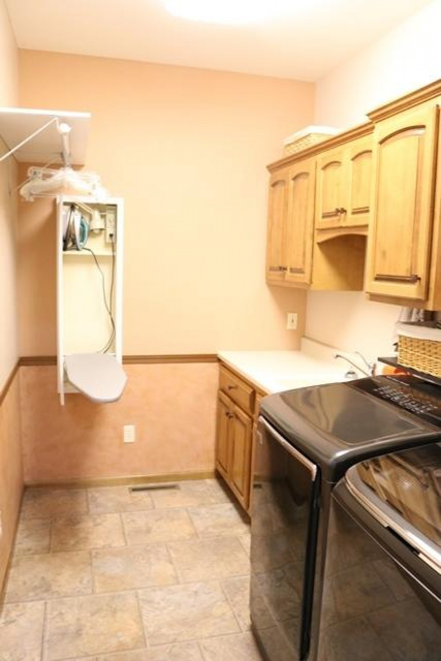 1119 Copper Mountain Road, Brookings, SD 57006