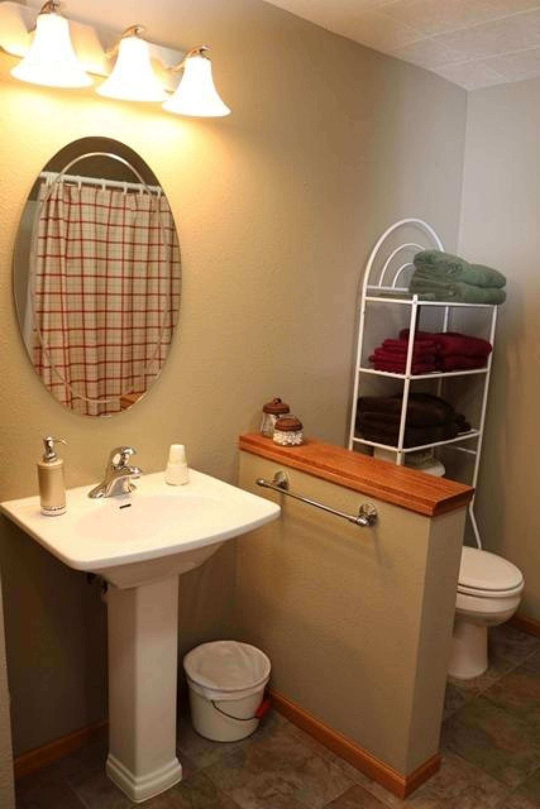 1119 Copper Mountain Road, Brookings, SD 57006