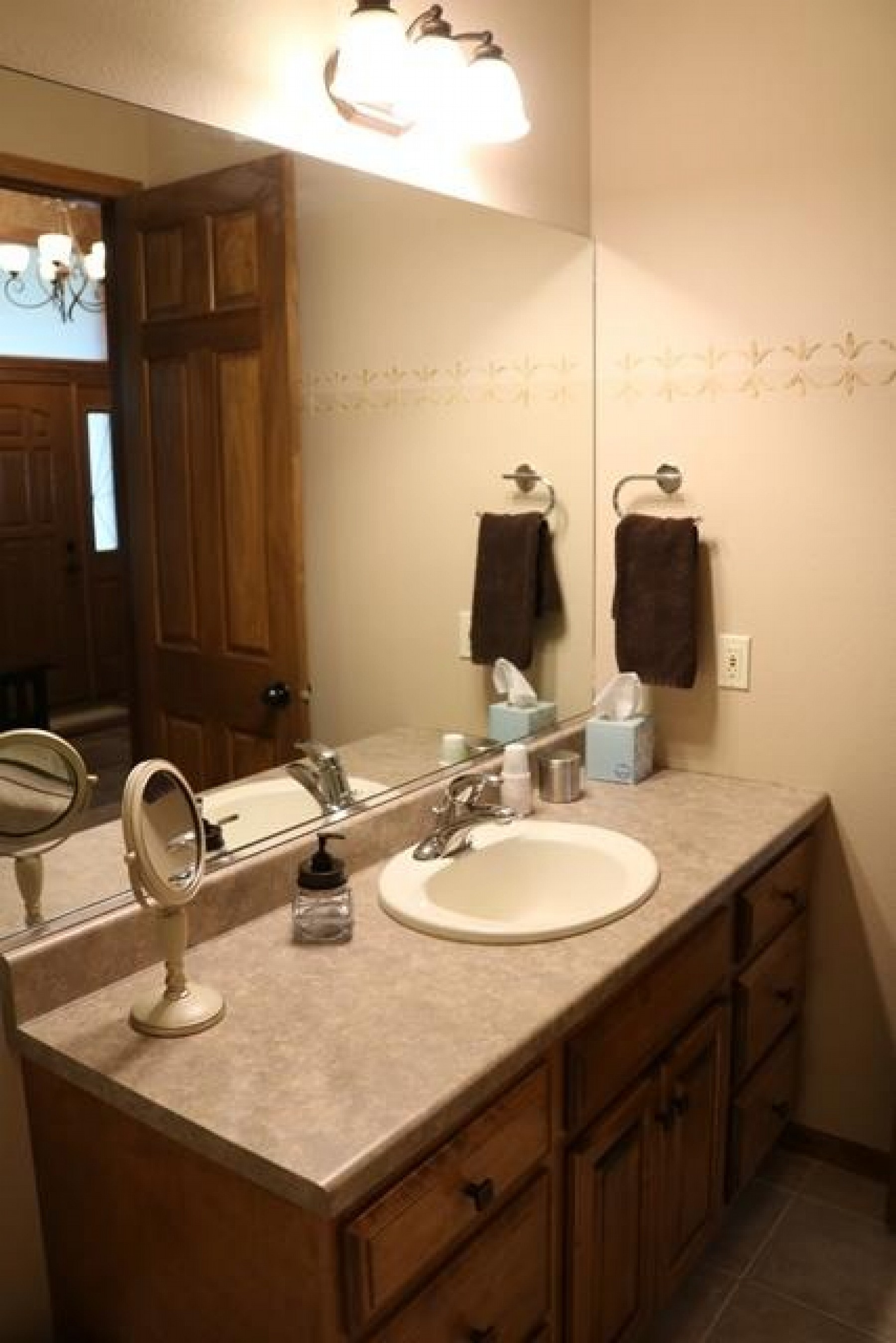 1119 Copper Mountain Road, Brookings, SD 57006