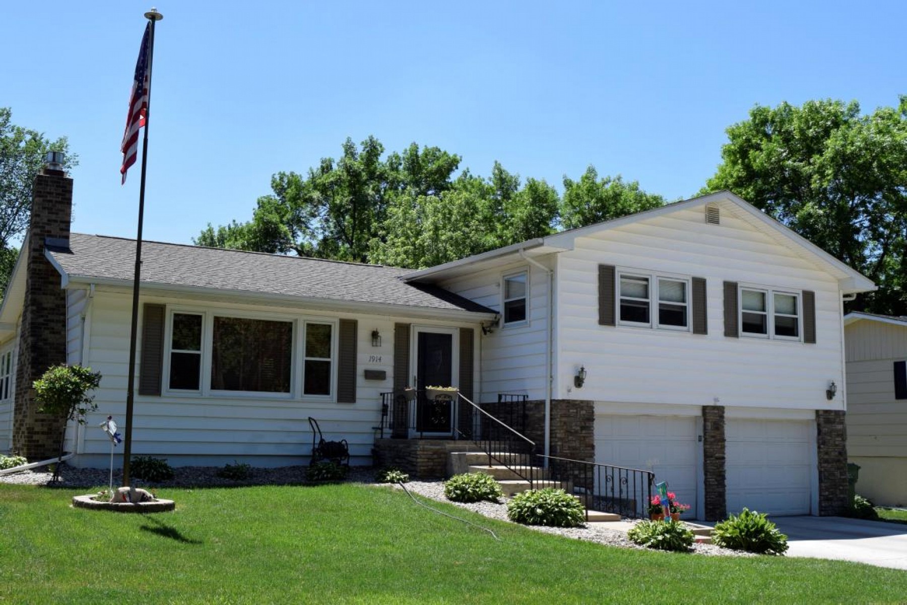 1914 3rd Street, Brookings, SD 57006