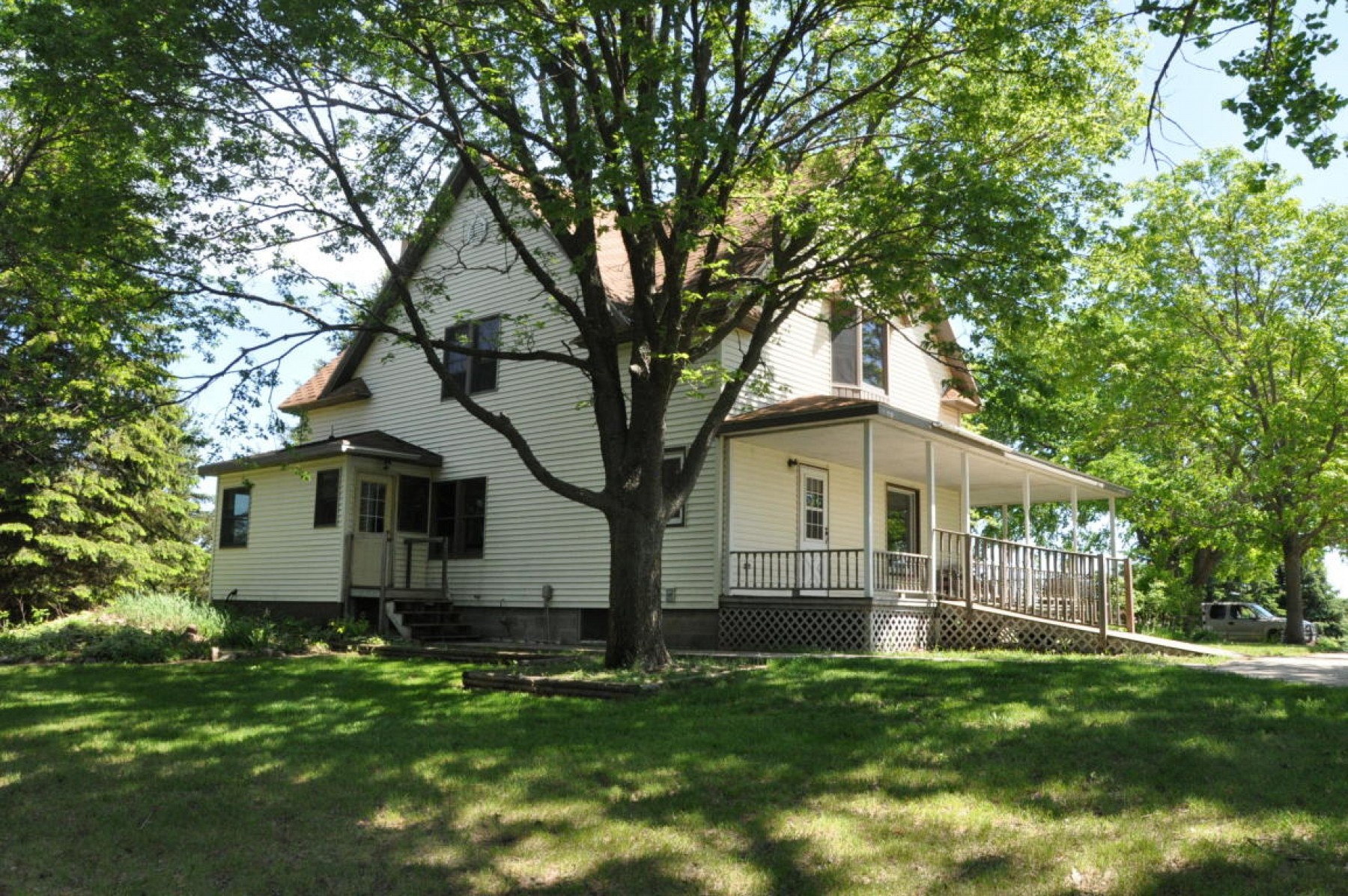 46665 199th Street, Bruce, SD 57220