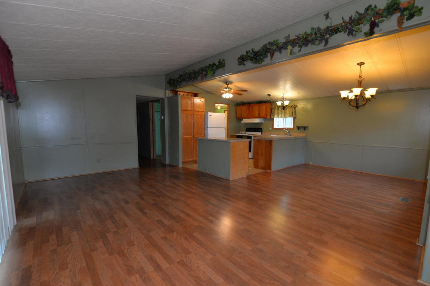 410 Medary, Brookings, SD 57006