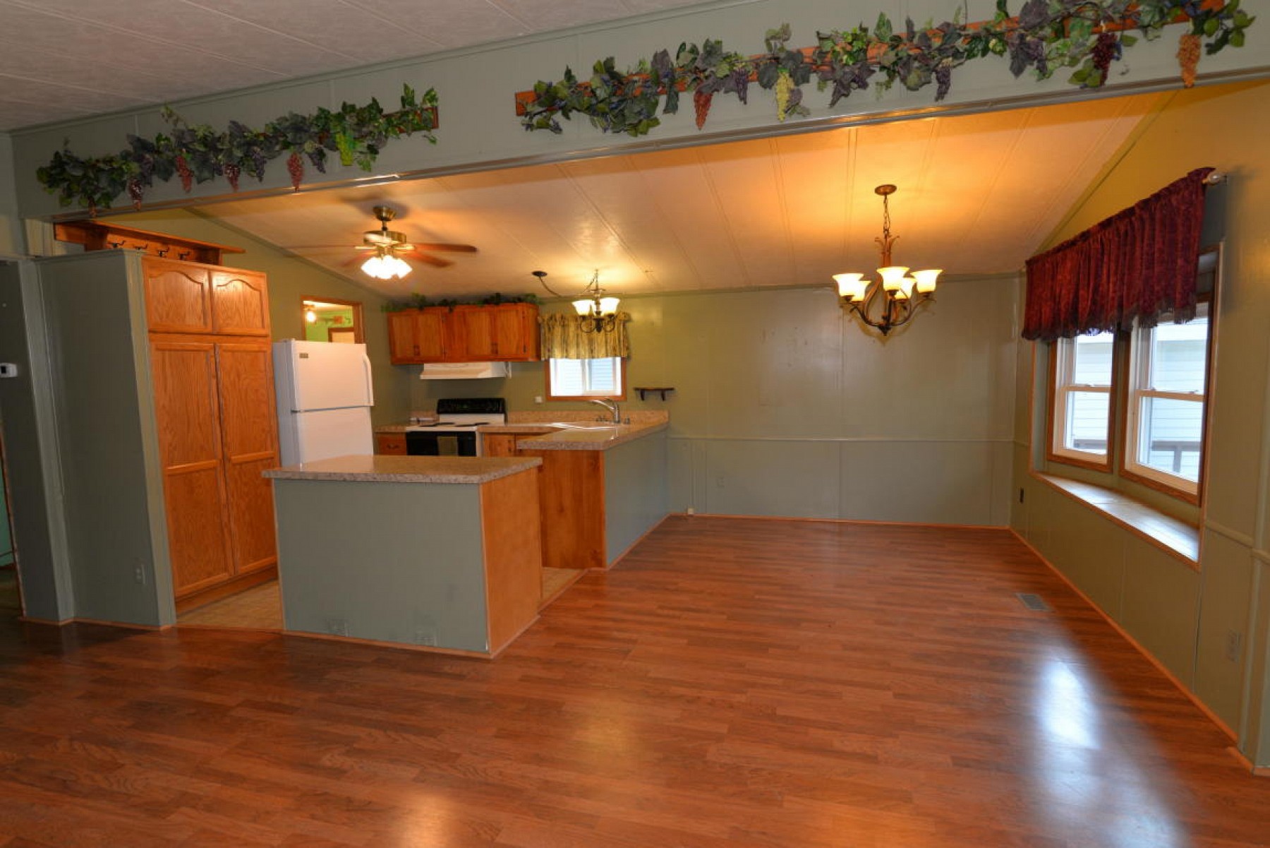 410 Medary, Brookings, SD 57006