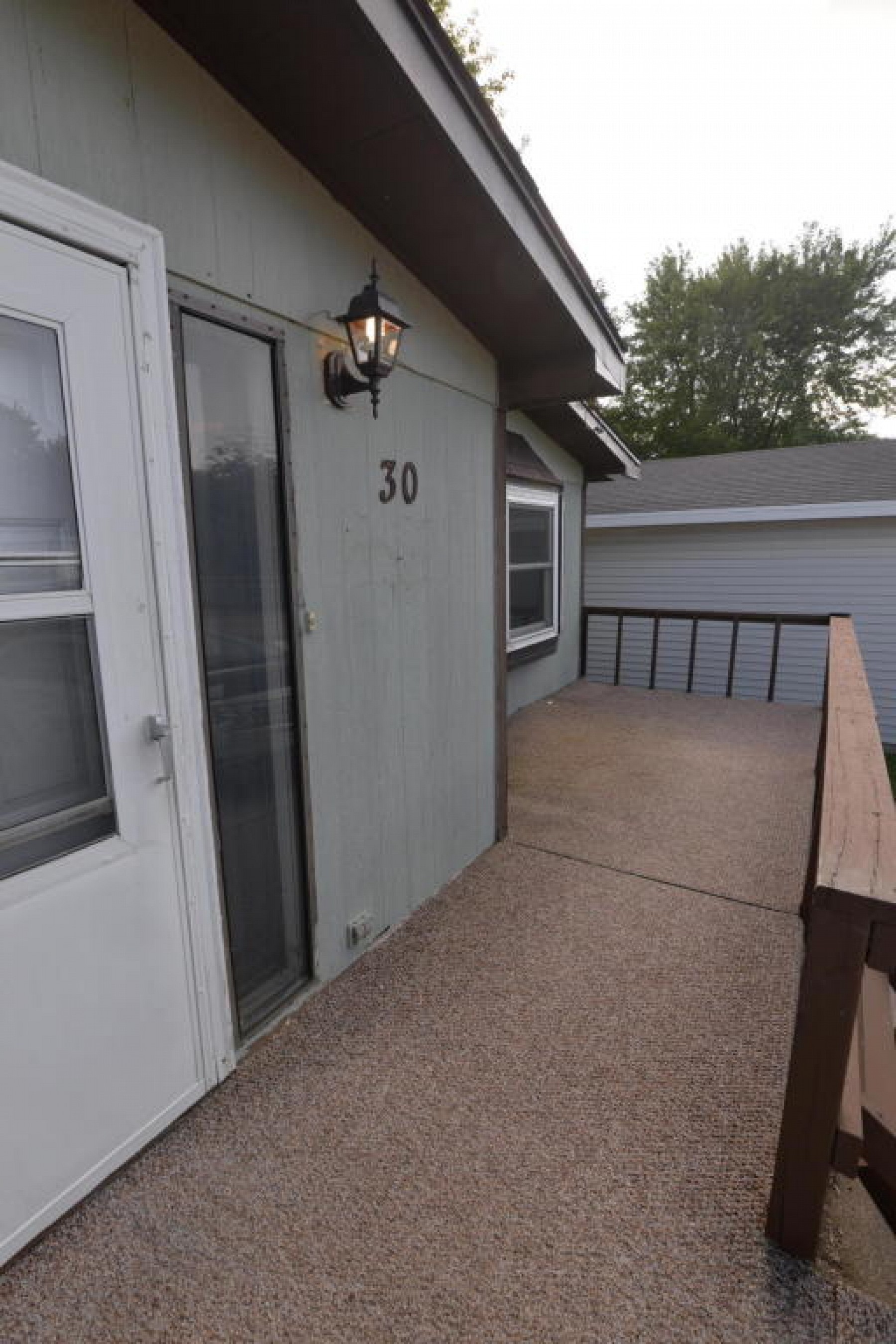 410 Medary, Brookings, SD 57006