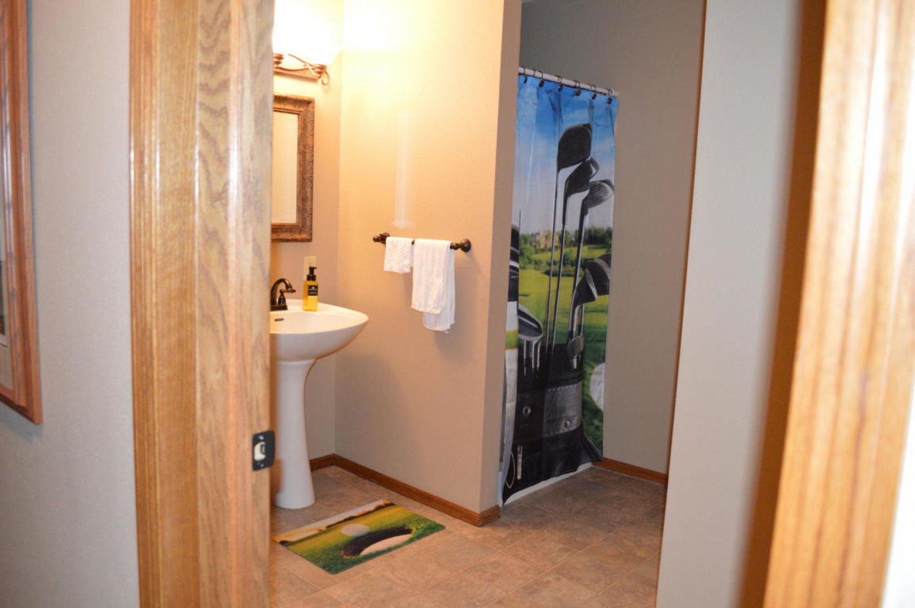 805 Arrowhead Pass, Brookings, SD 57006