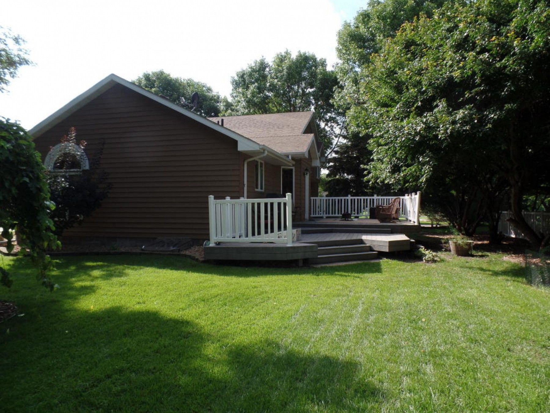 805 Arrowhead Pass, Brookings, SD 57006