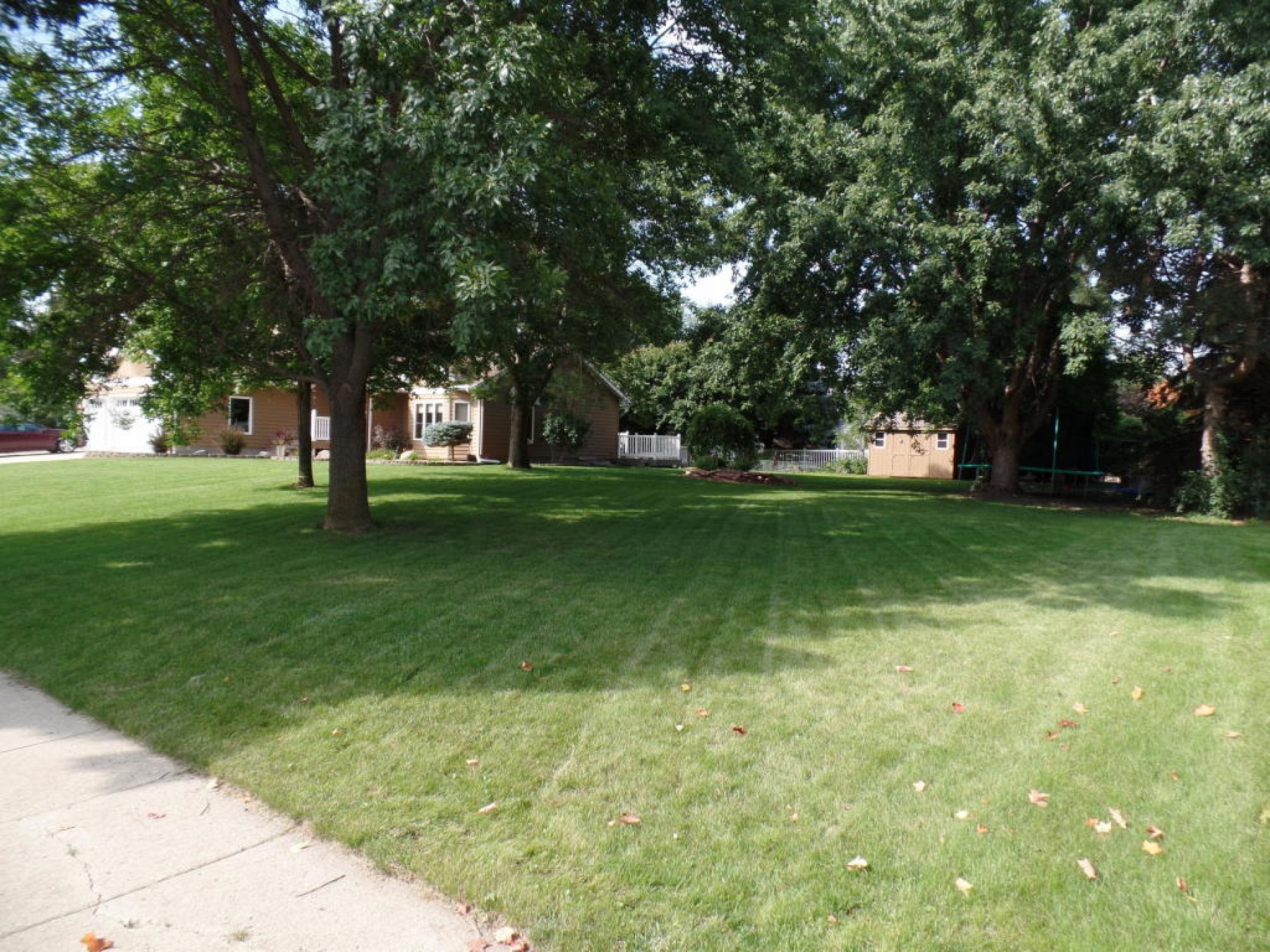 805 Arrowhead Pass, Brookings, SD 57006