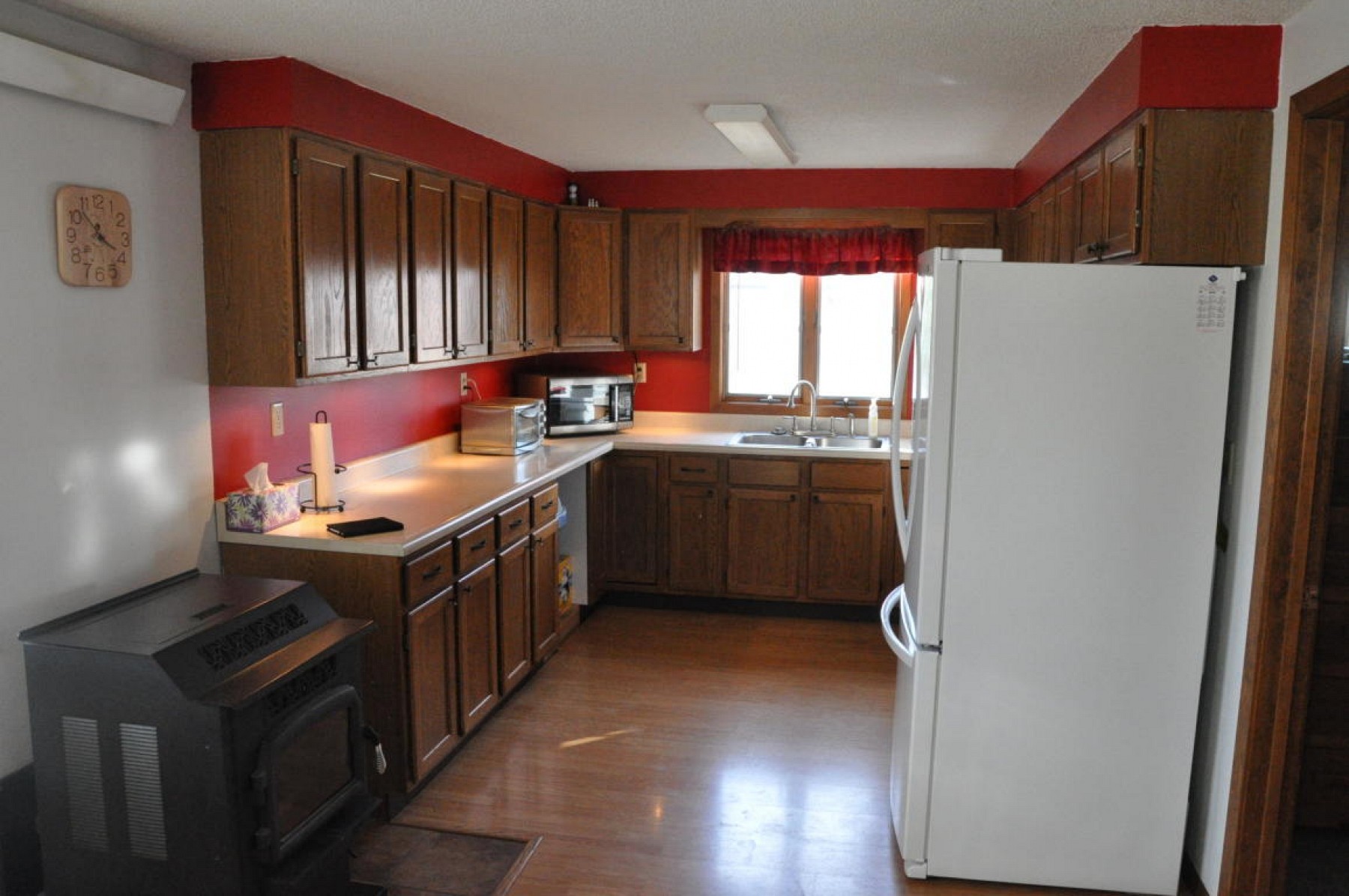 111 Main Street, White, SD 57276