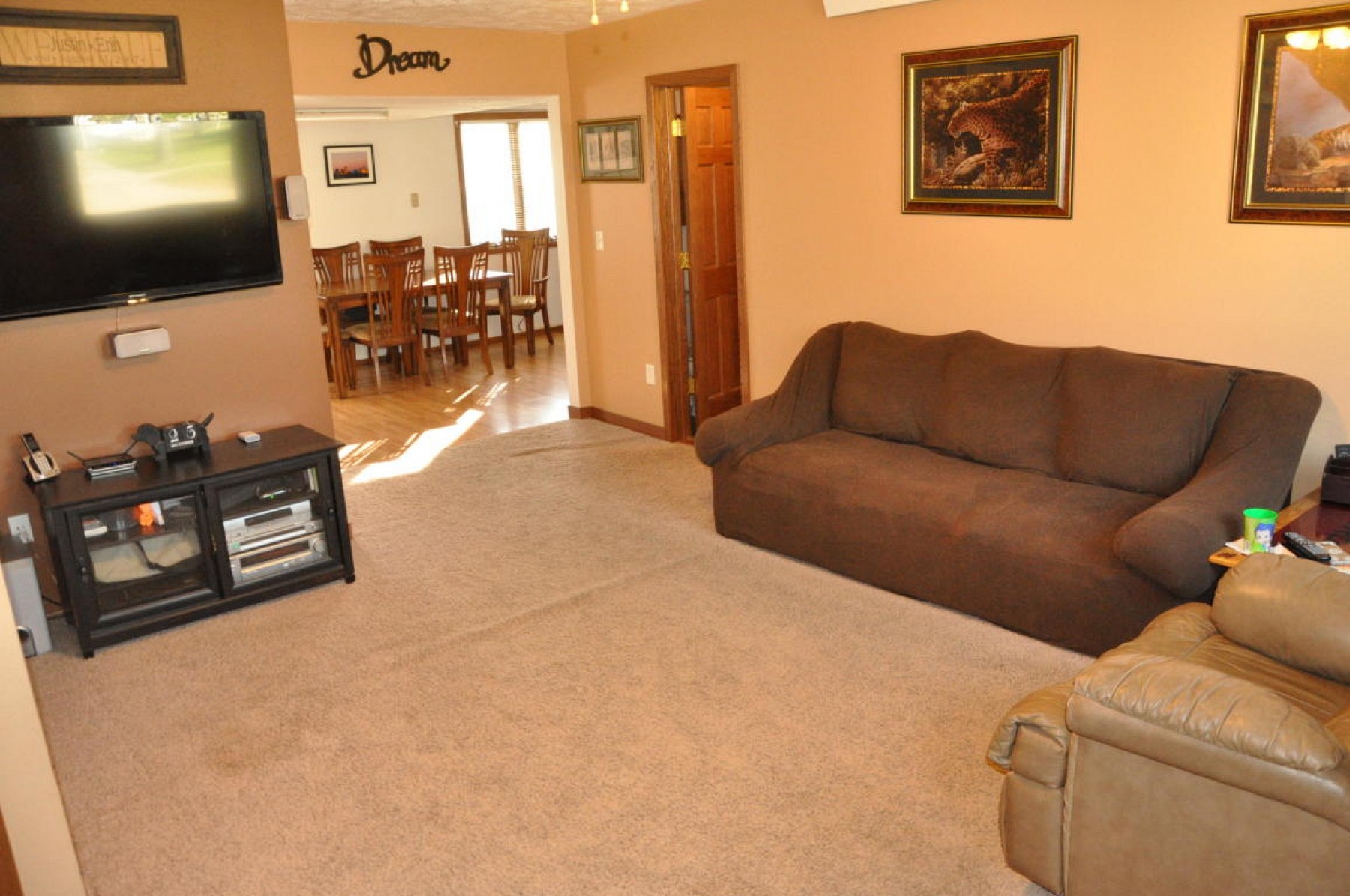 111 Main Street, White, SD 57276