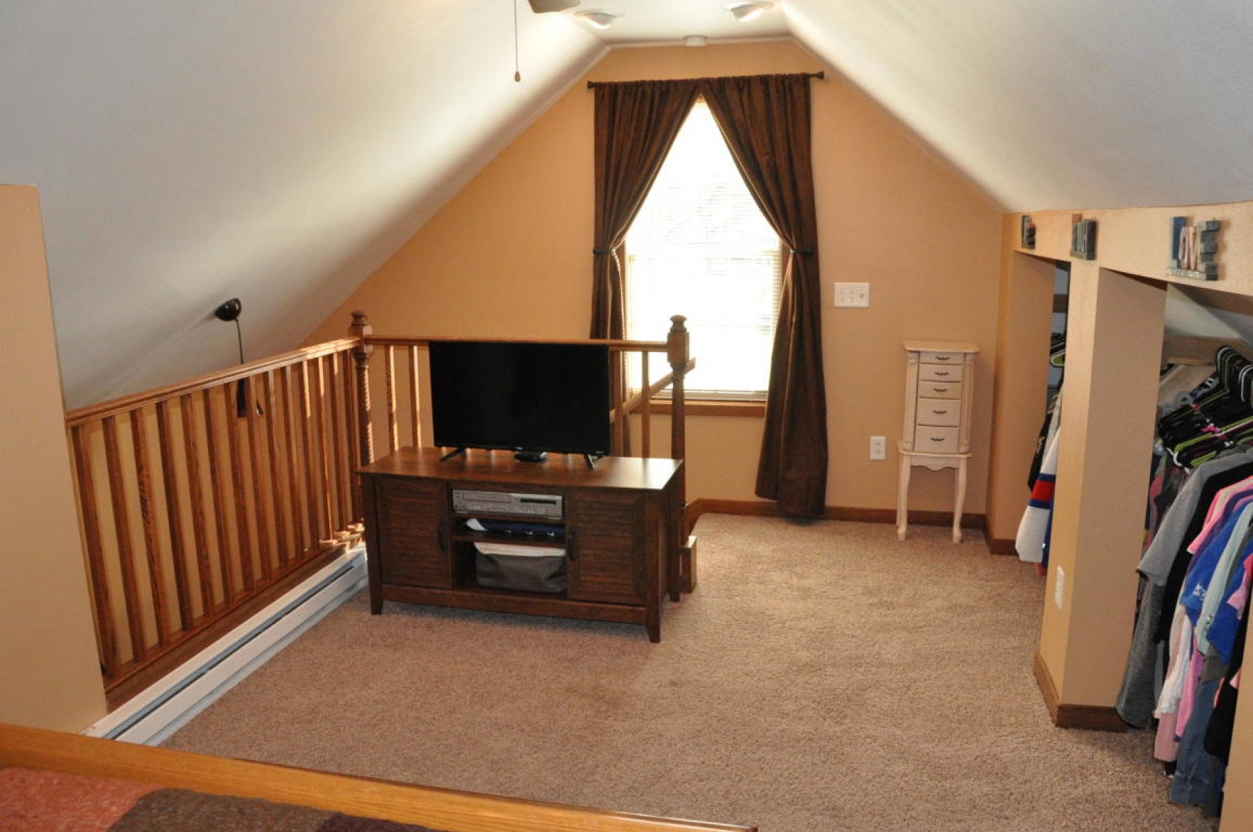 111 Main Street, White, SD 57276