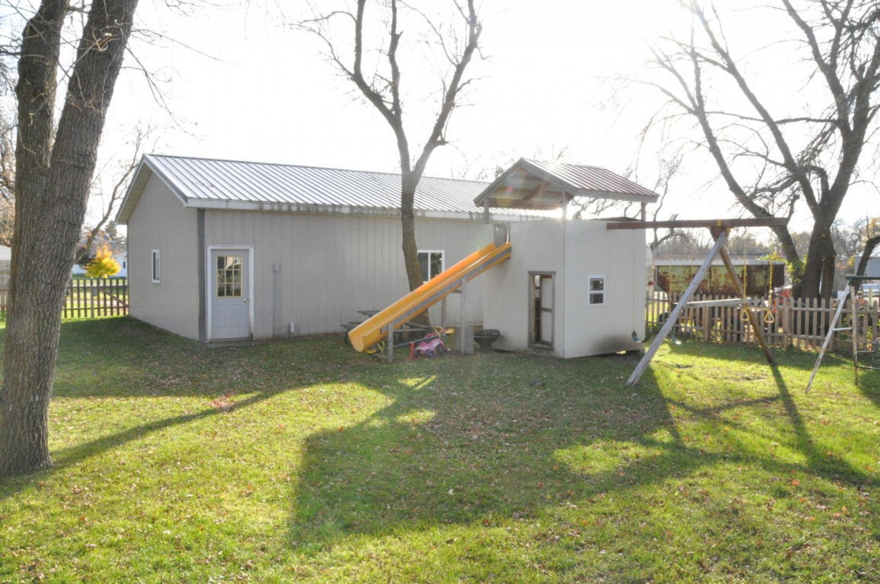 111 Main Street, White, SD 57276