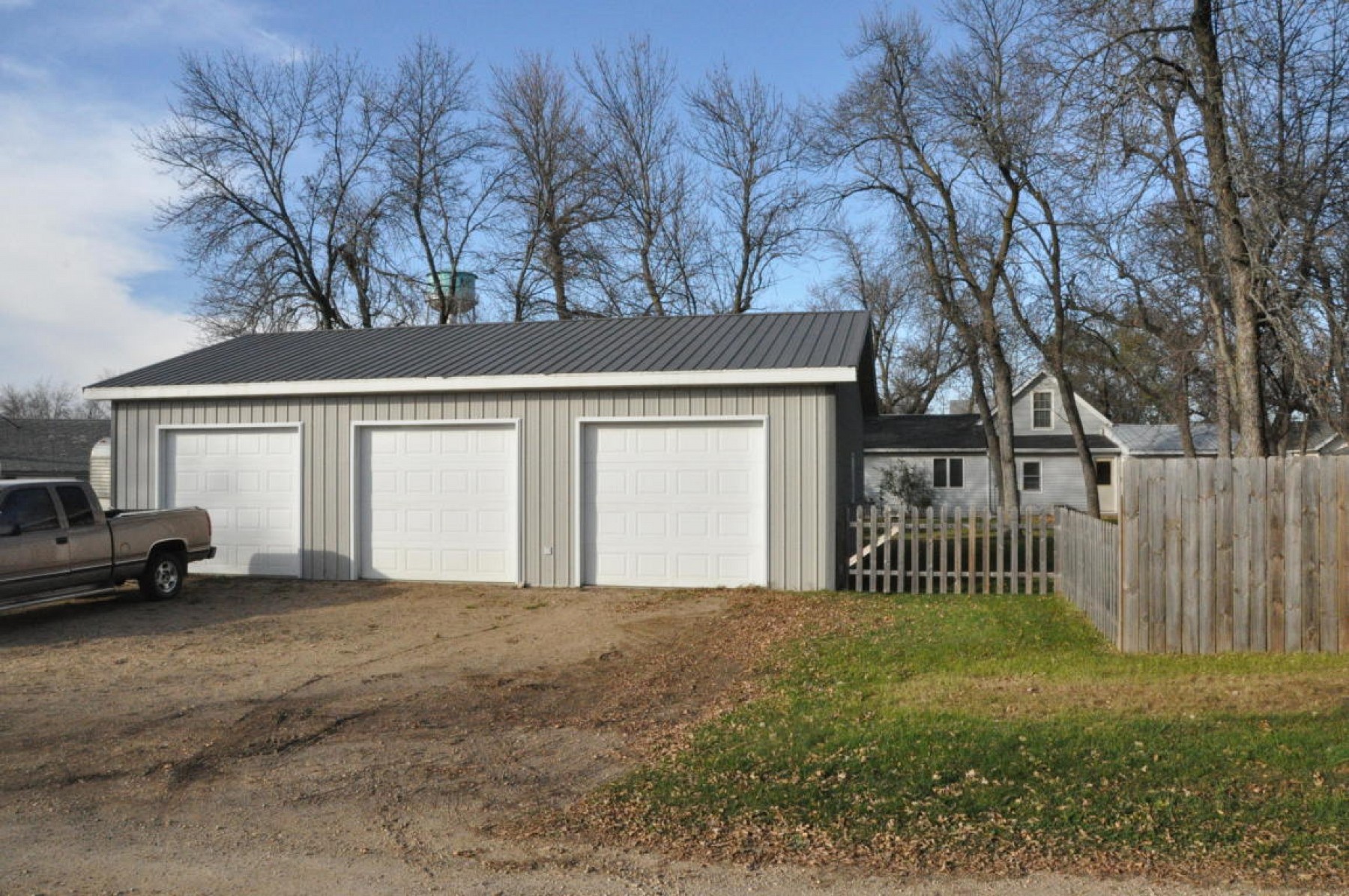 111 Main Street, White, SD 57276