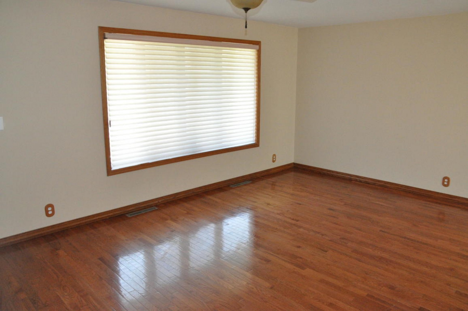 1817 Lincoln Lane, Brookings, SD 57006