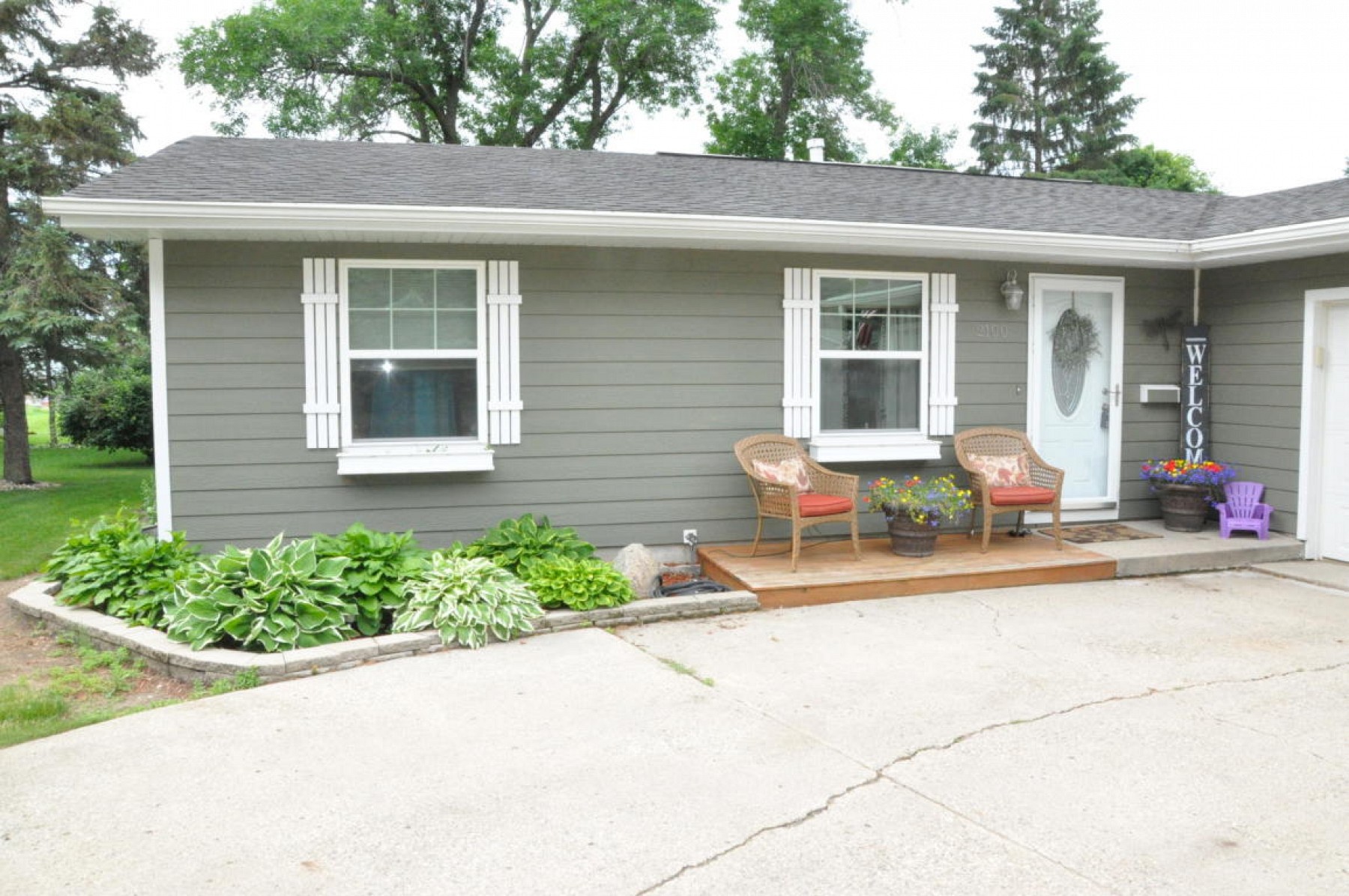 2100 Derdall Drive, Brookings, SD 57006