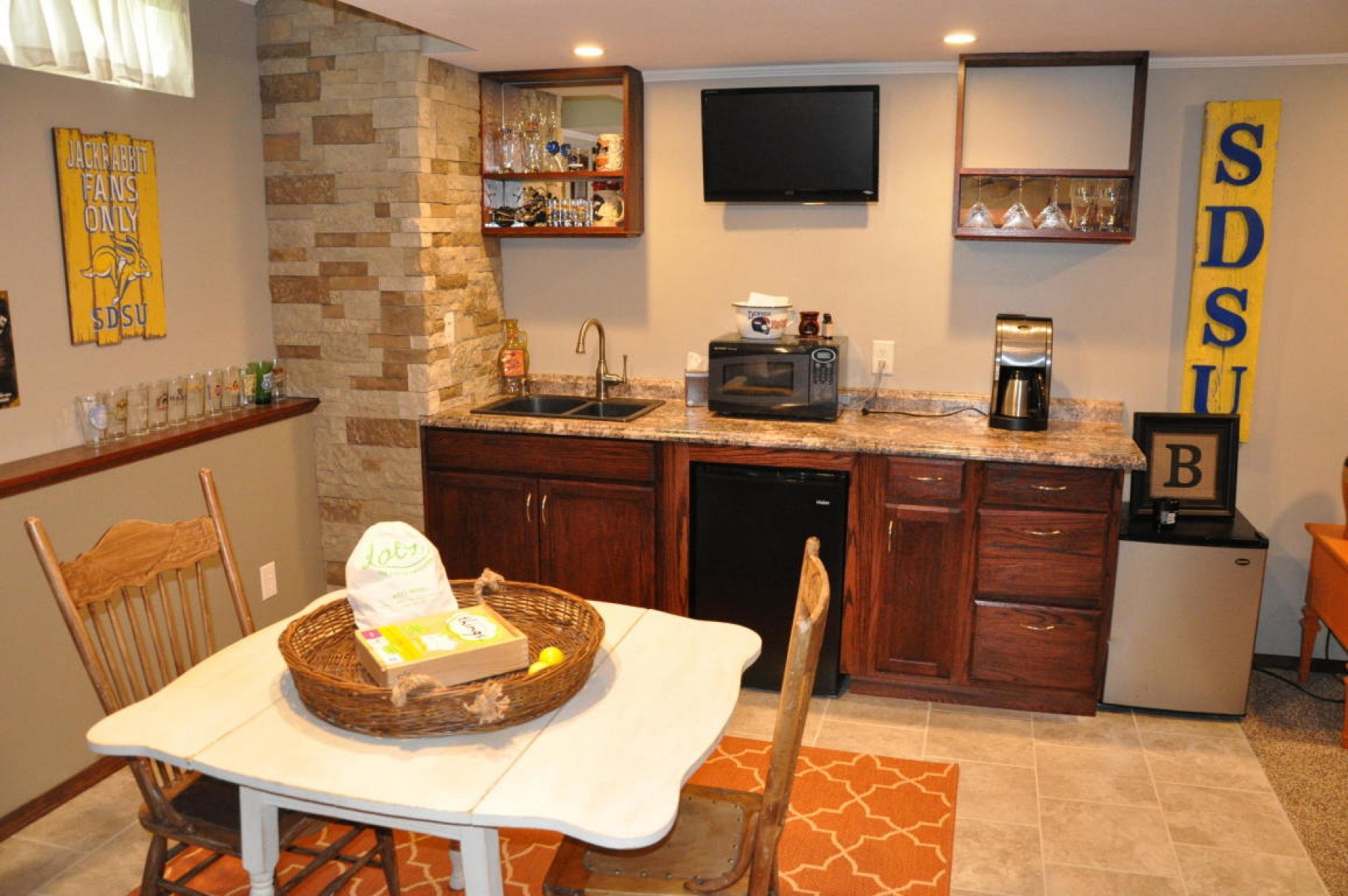 2100 Derdall Drive, Brookings, SD 57006