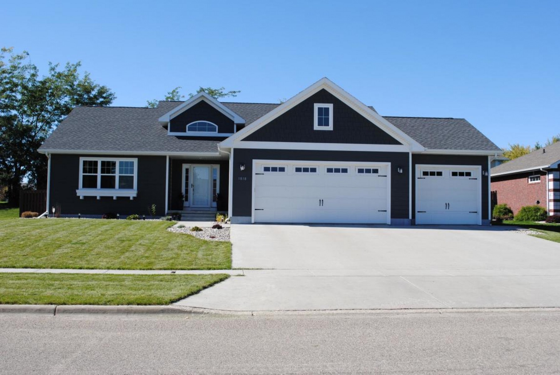 1818 7th Avenue S, Brookings, SD 57006