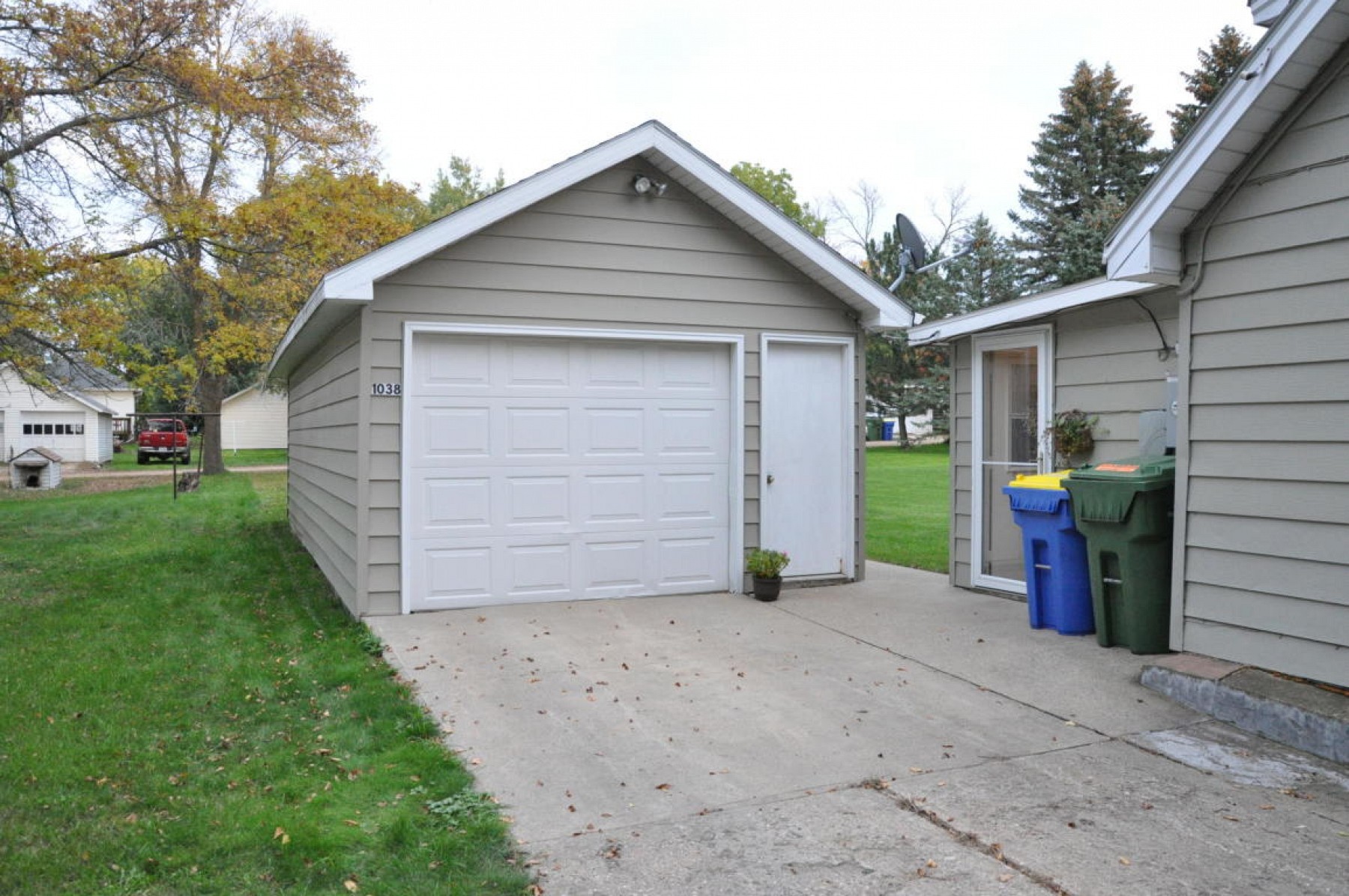 1038 7th Avenue, Brookings, SD 57006