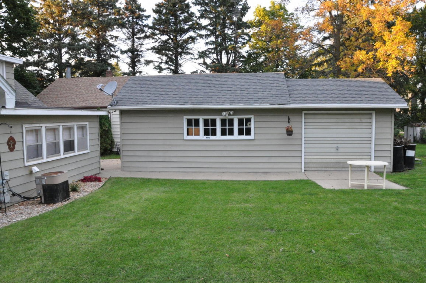 1038 7th Avenue, Brookings, SD 57006