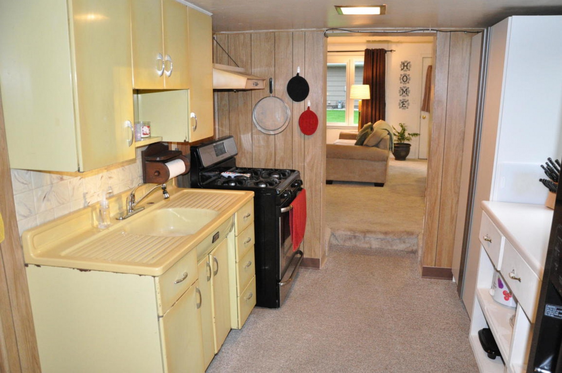 1038 7th Avenue, Brookings, SD 57006