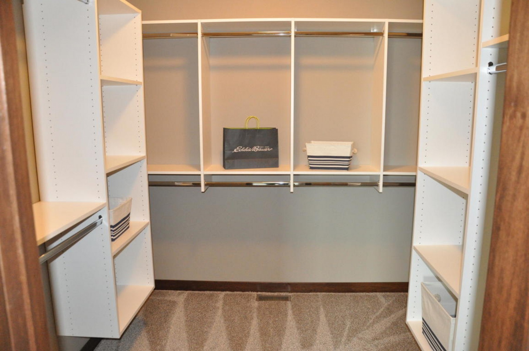 2121 Larkspur Ridge Drive, Brookings, SD 57006