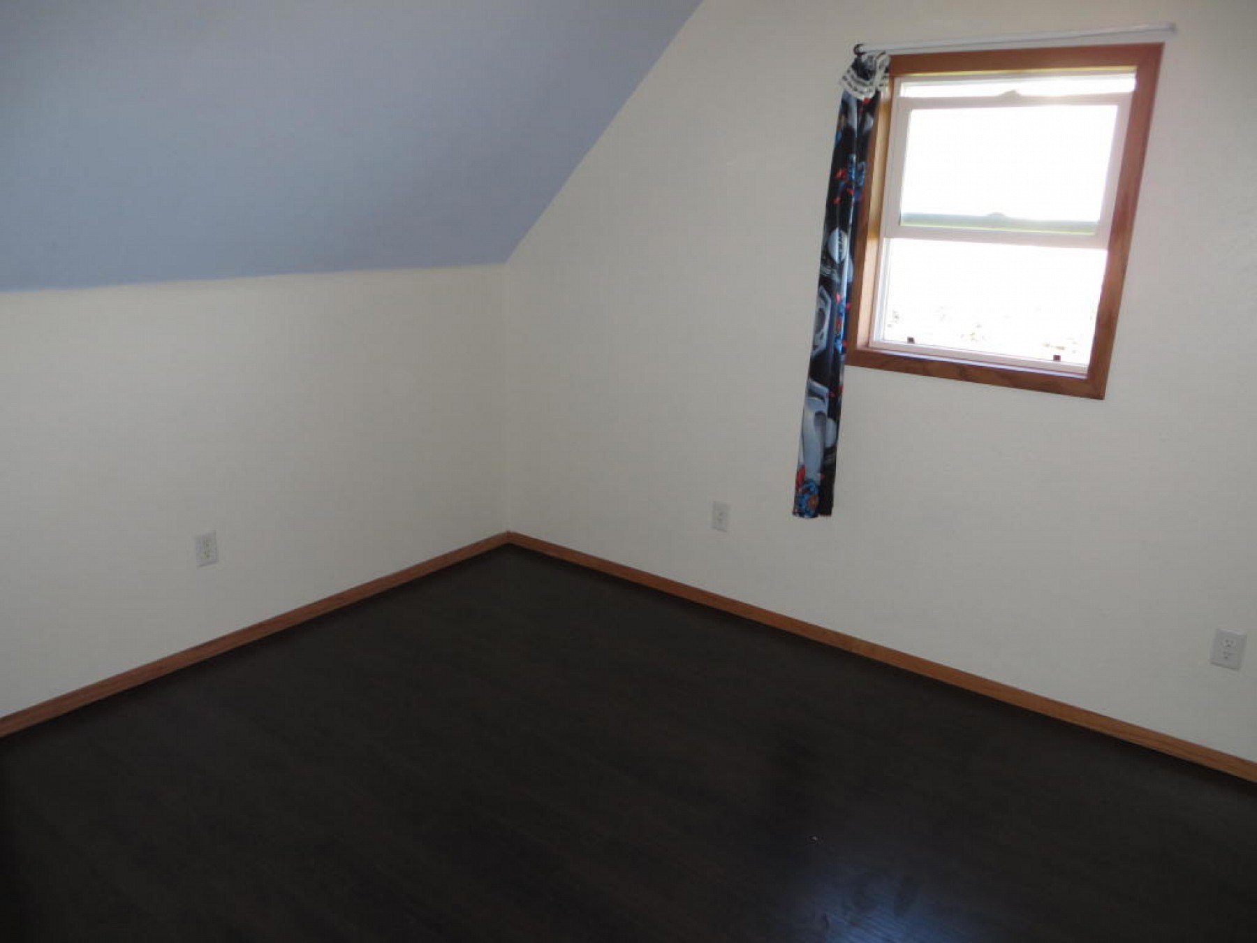 314 Spring Avenue N, Lake Preston, SD 57249