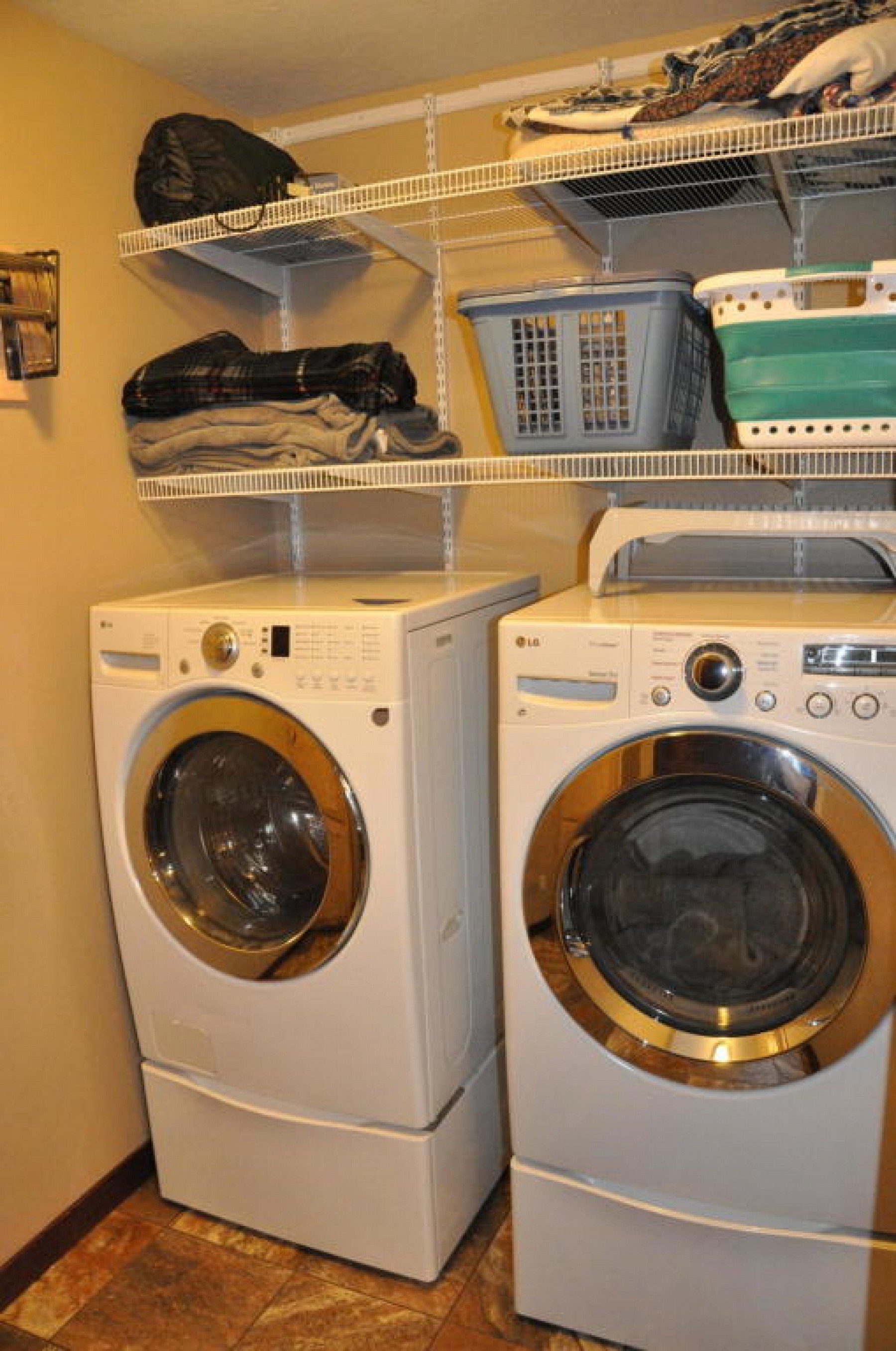 2320 16th Avenue S, Brookings, SD 57006