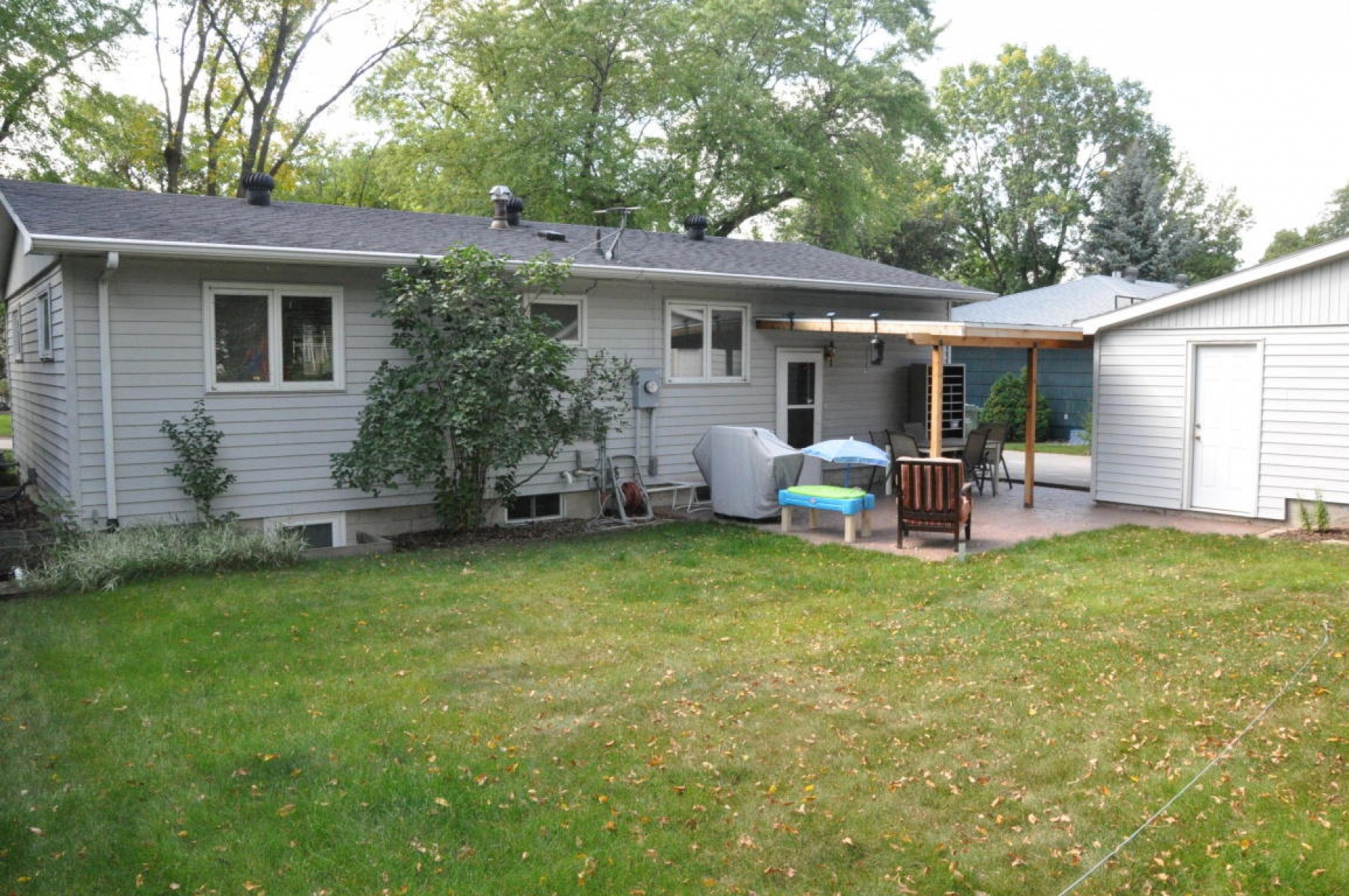 215 Lincoln Lane S, Brookings, SD 57006