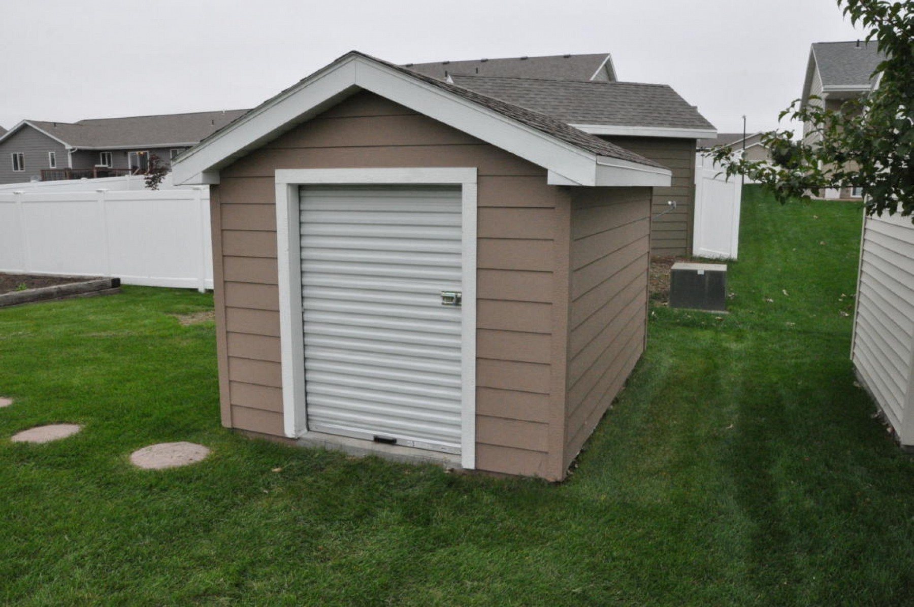 1627 Moriarty Drive, Brookings, SD 57006